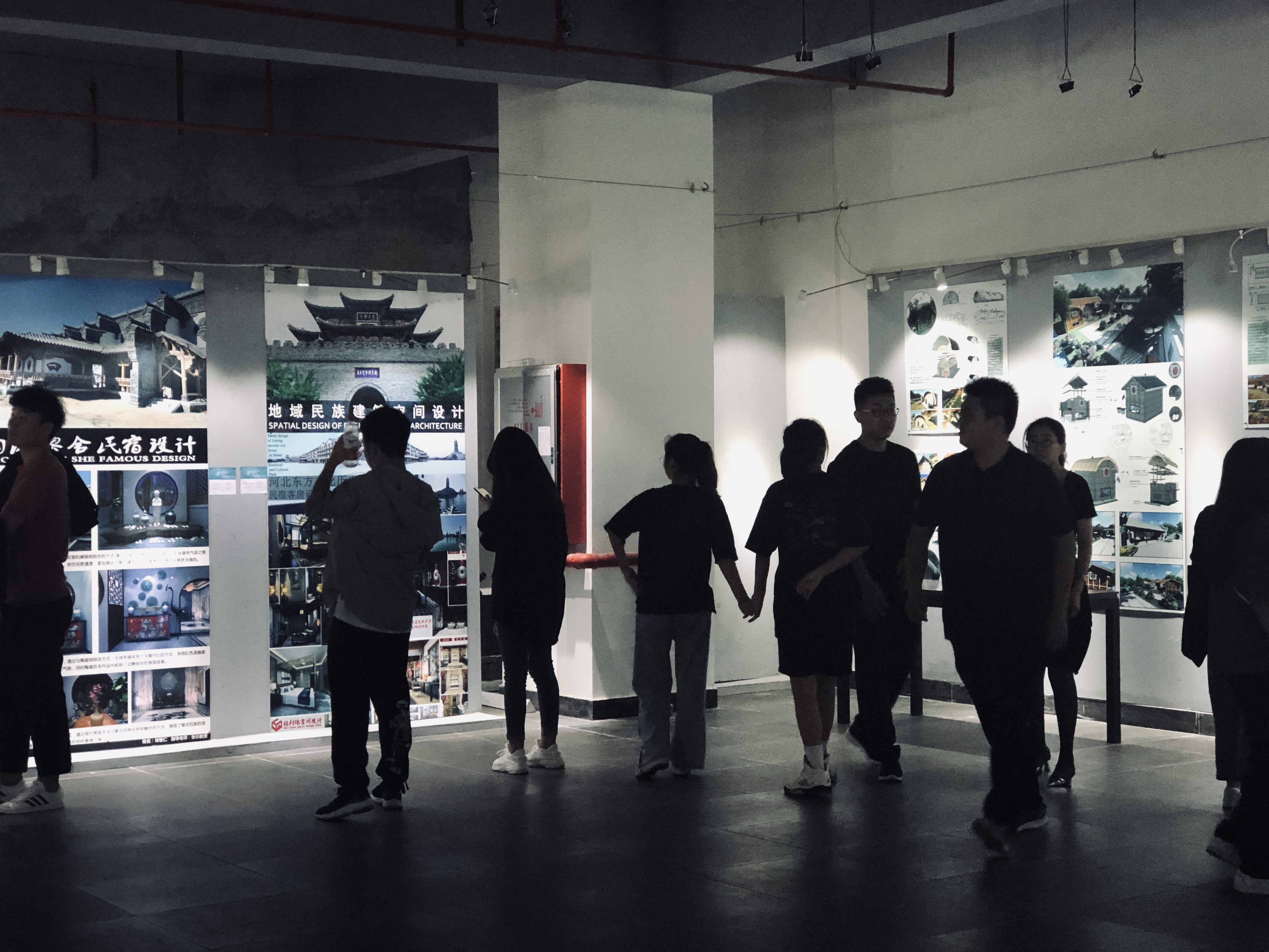  我校举办首届美术学院研究生教学成果展