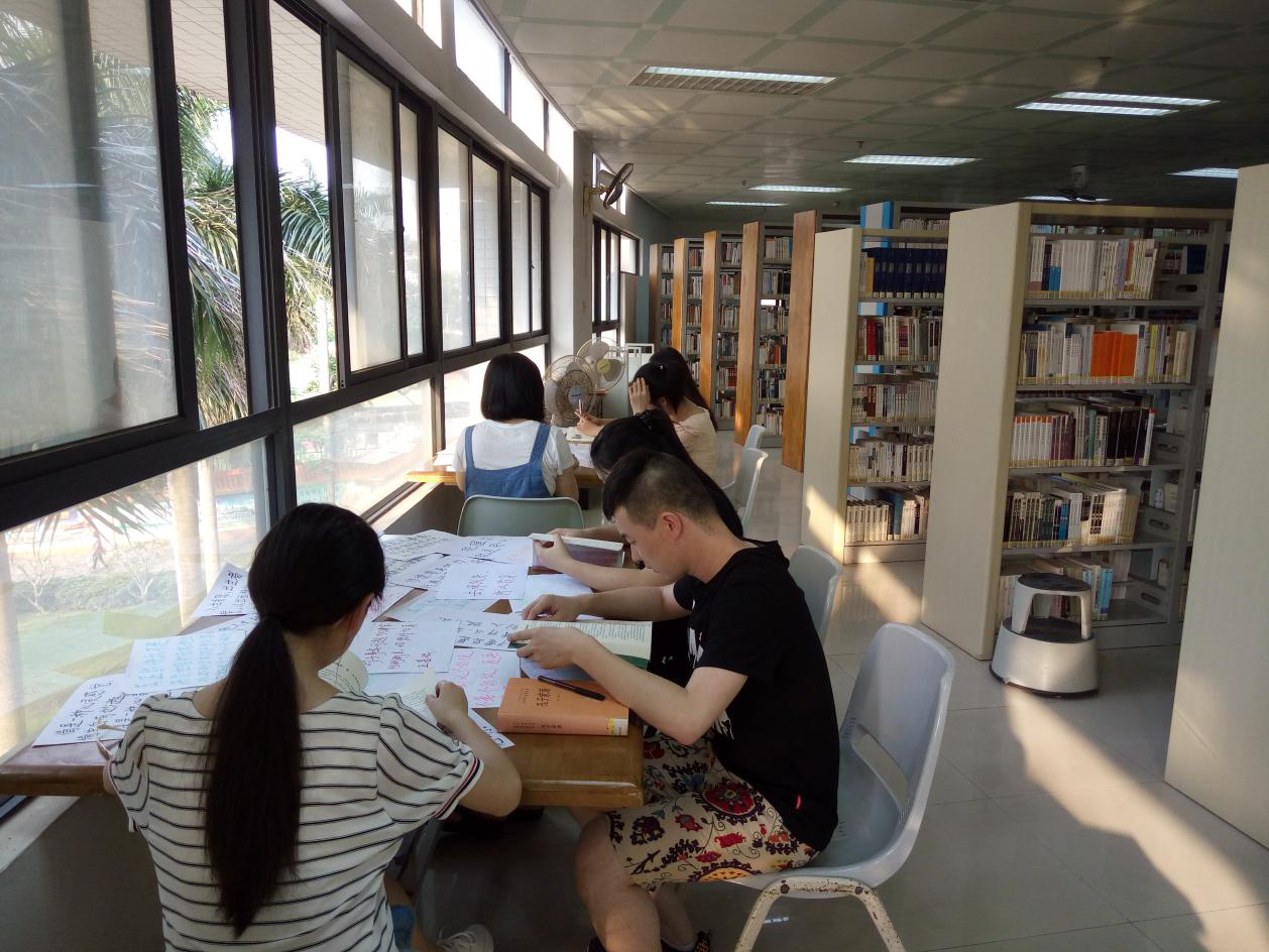 践行核心价值观 树立文明新风尚——记物理与电子工程学院主题团日系列活动