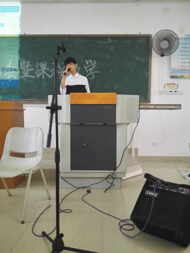 各学生社团纷纷召开新老会员见面会