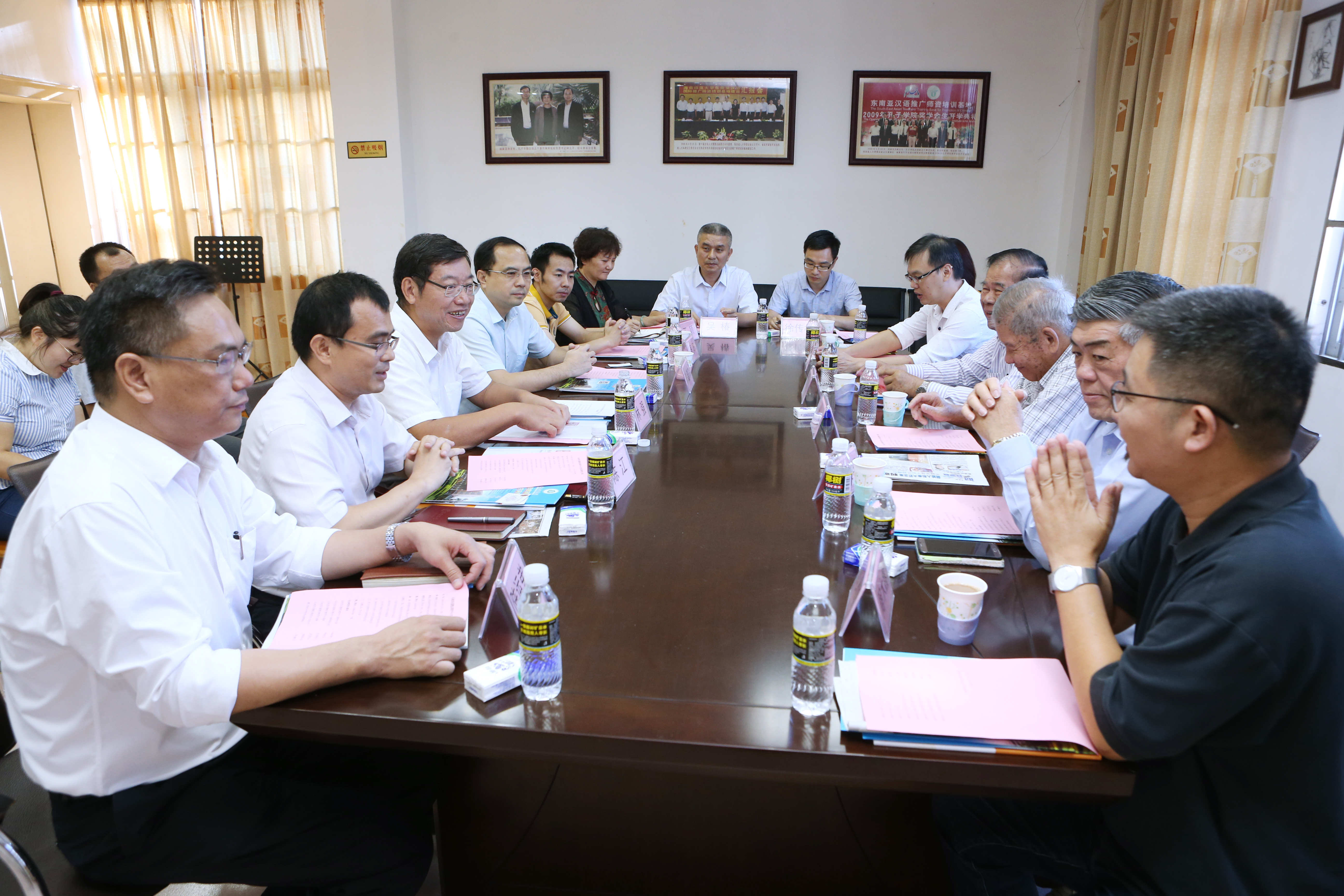 马来西亚董教总教育中心代表团到访我校