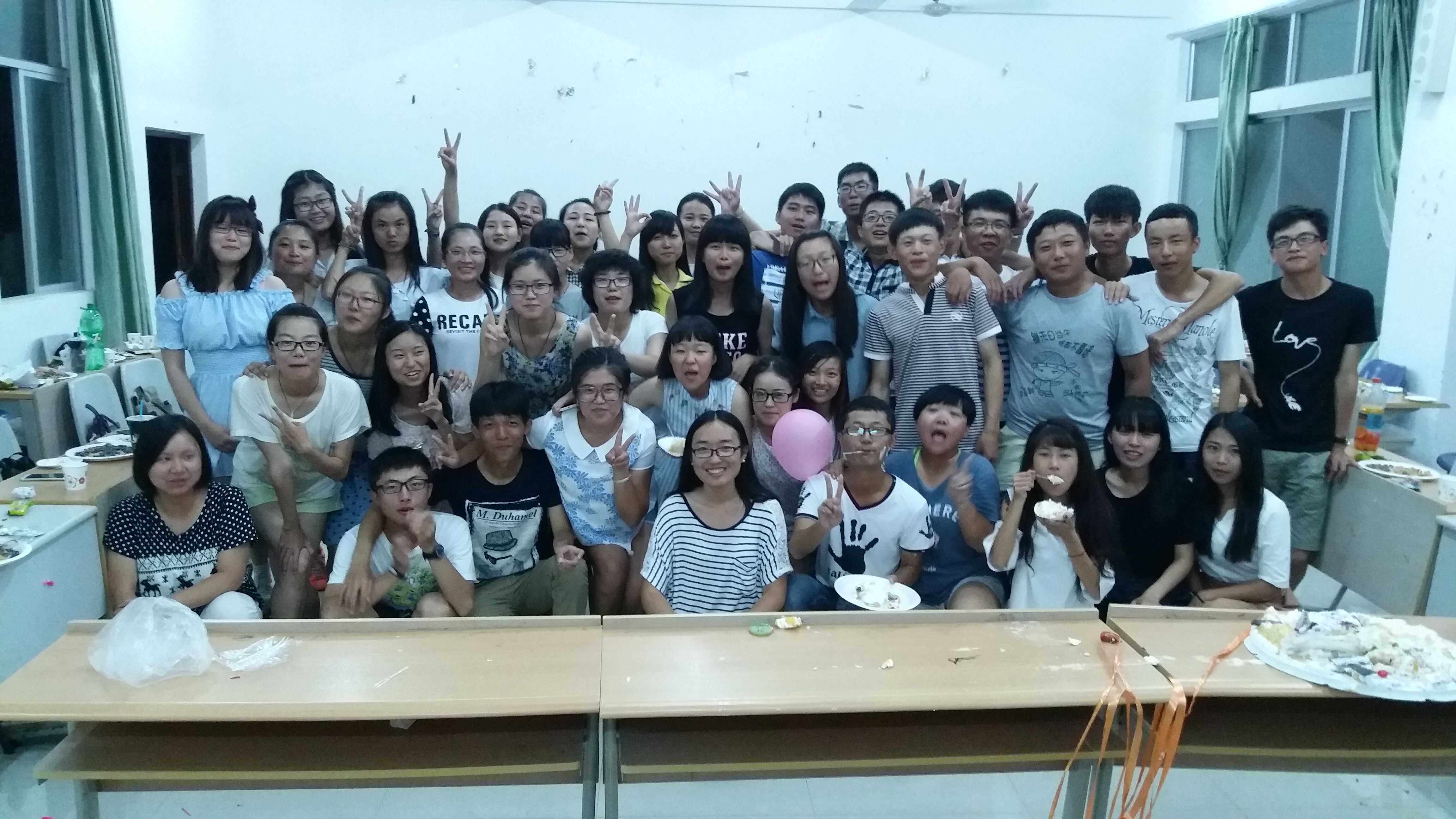 扬帆起航,经济与管理学院开展新生团辅暨中秋茶话会活动