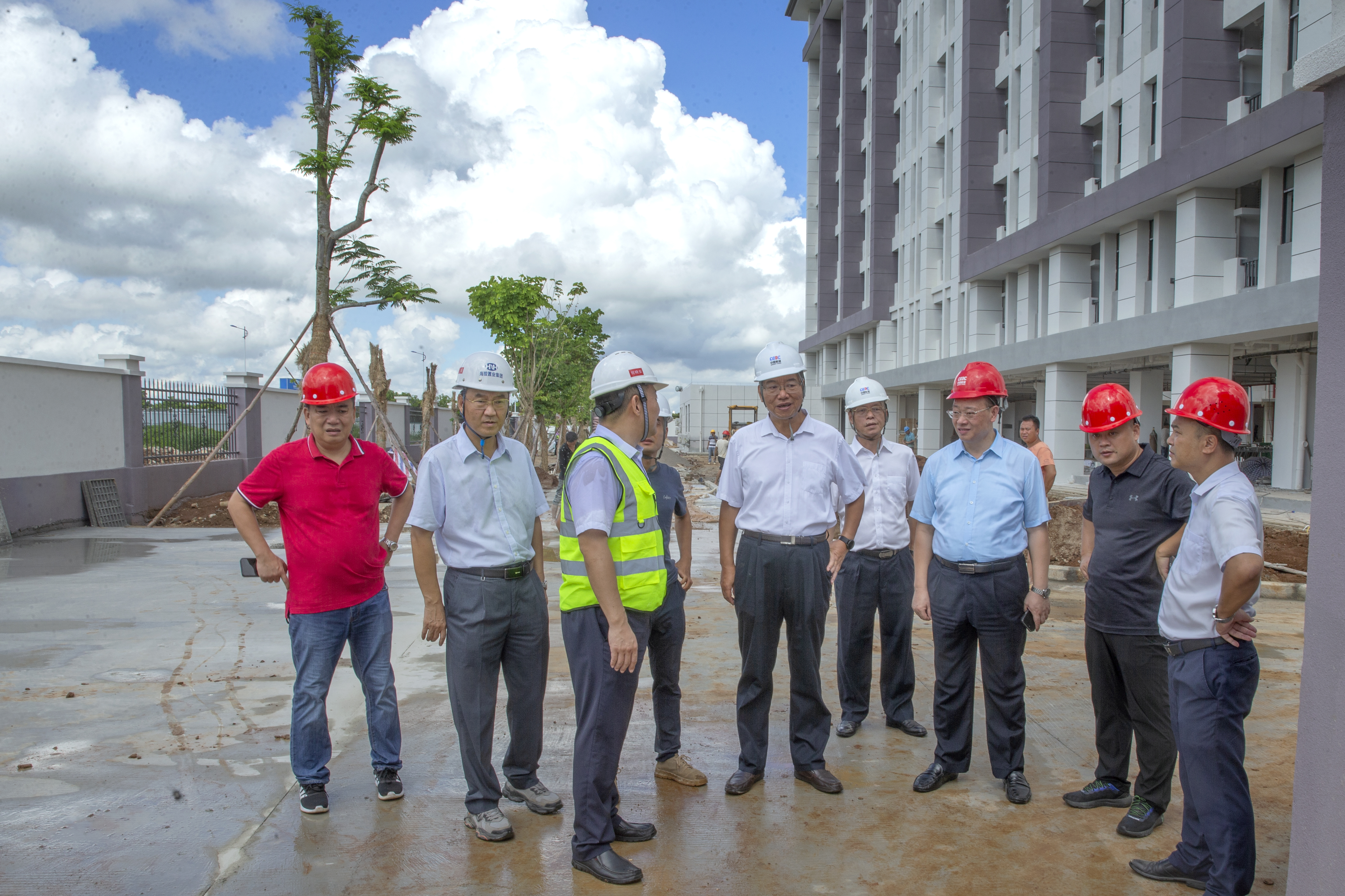 林强到桂林洋校区检查新学期开学情况
