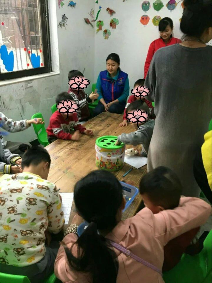 来自“星星”的孩子们——记马克思主义学院青年志愿者协会访雨润特殊培育教育中心
