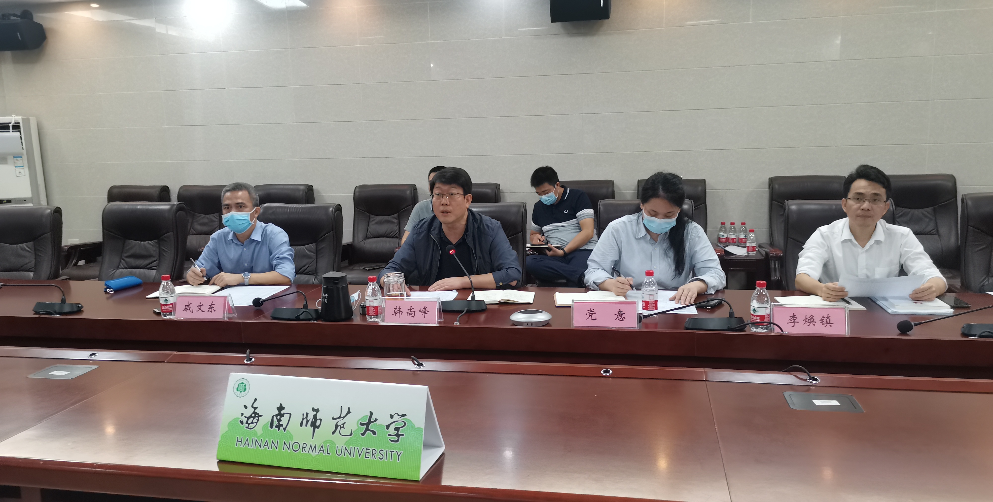 我校参加2022届高校毕业生就业创业工作会议