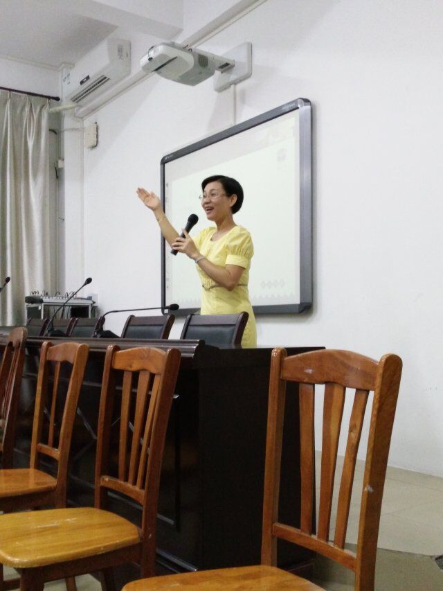 领文明礼仪,现魅力风采――记生命科学学院团学干部培训系列之礼仪培训