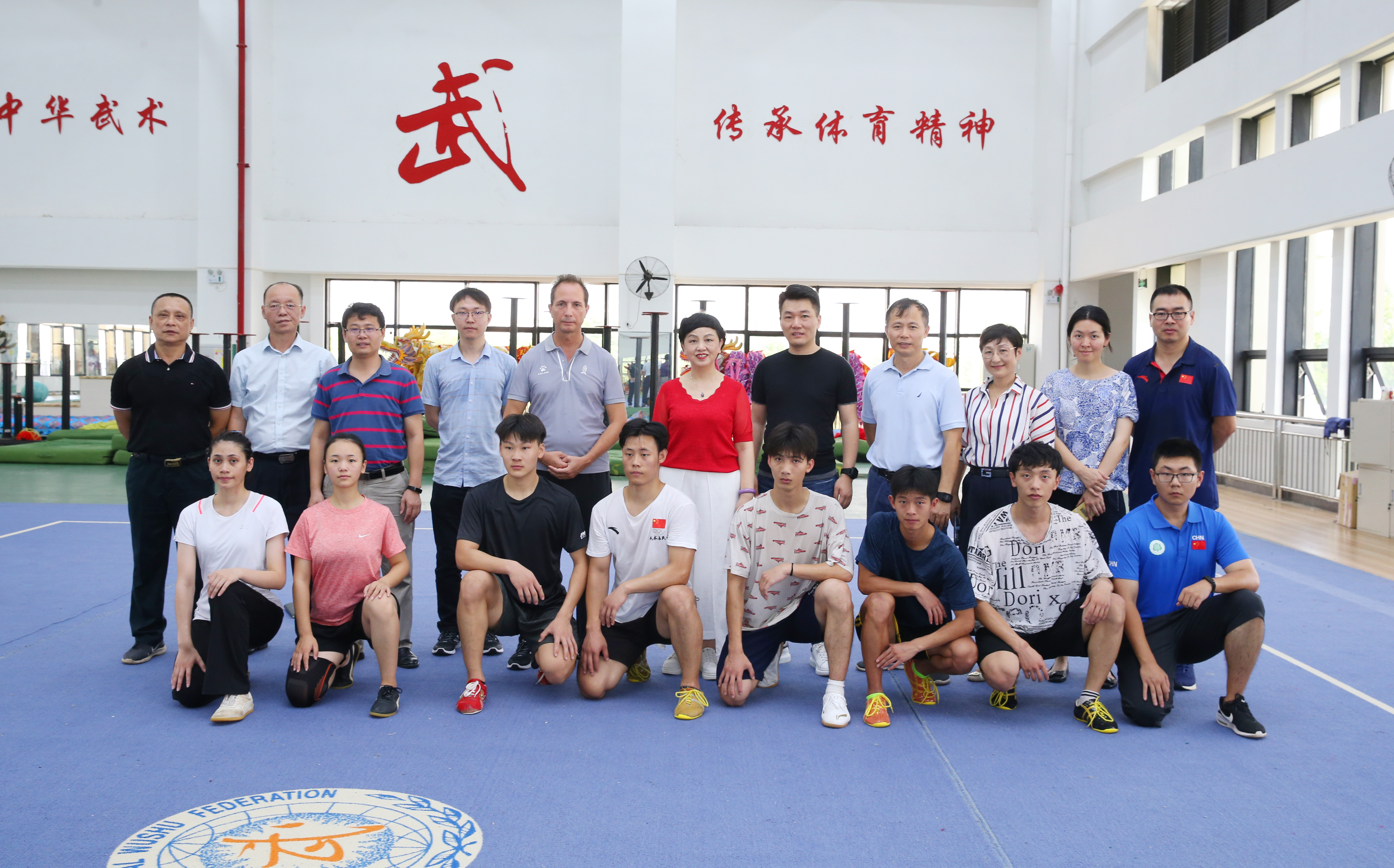 李红梅勉励学运会参赛学子：树立必胜信心 展现自贸港大学生风采