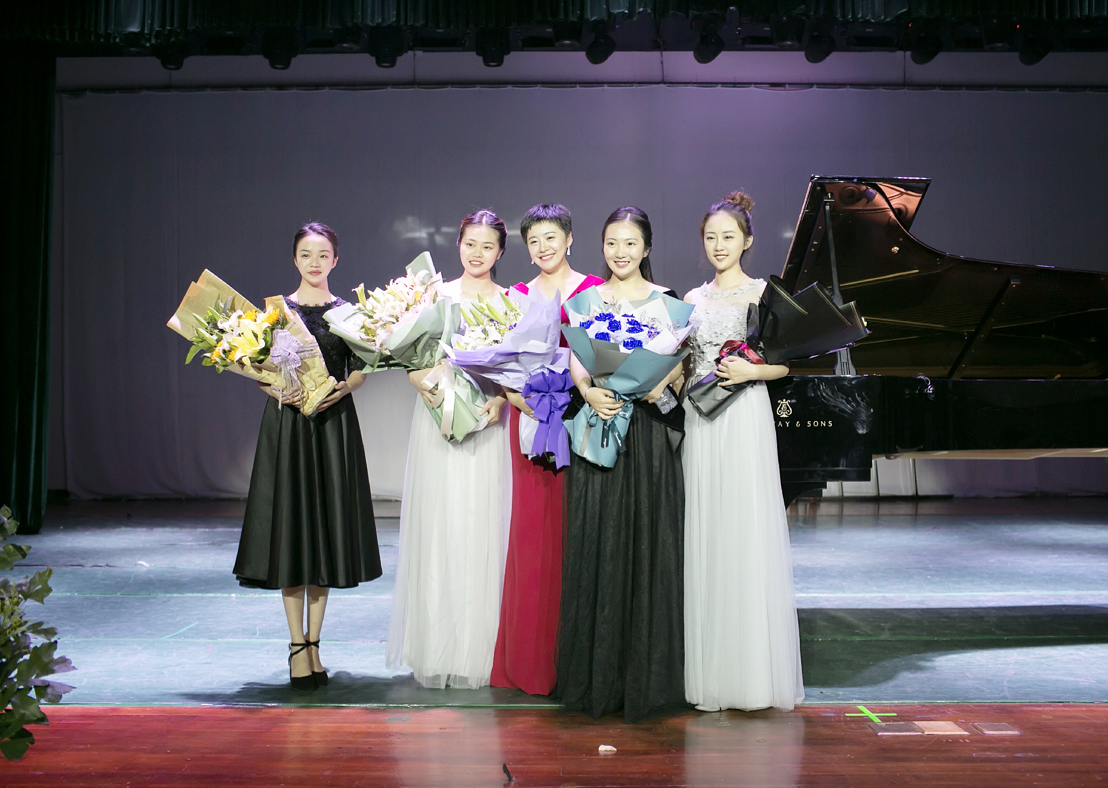 音乐学院举行鲁禹君老师师生钢琴音乐会