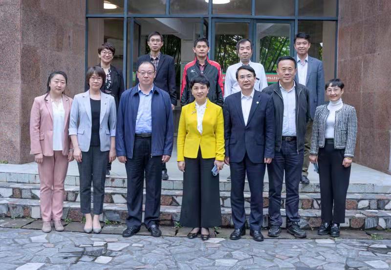 中国教育国际交流协会秘书长王永利一行来我校调研