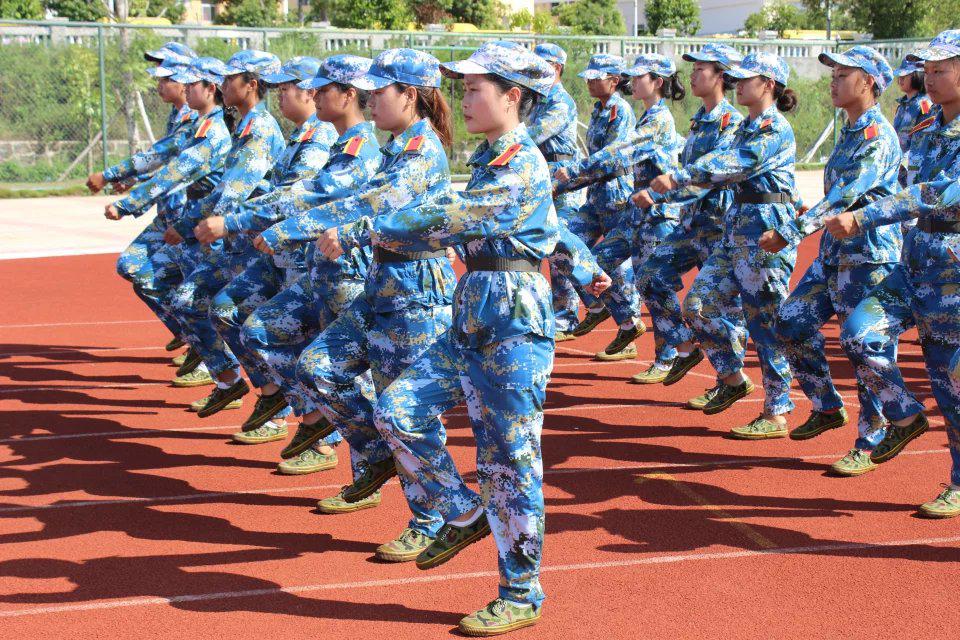 挺拔的军姿，整齐的步伐，难忘的时光——记政法学院新生军训