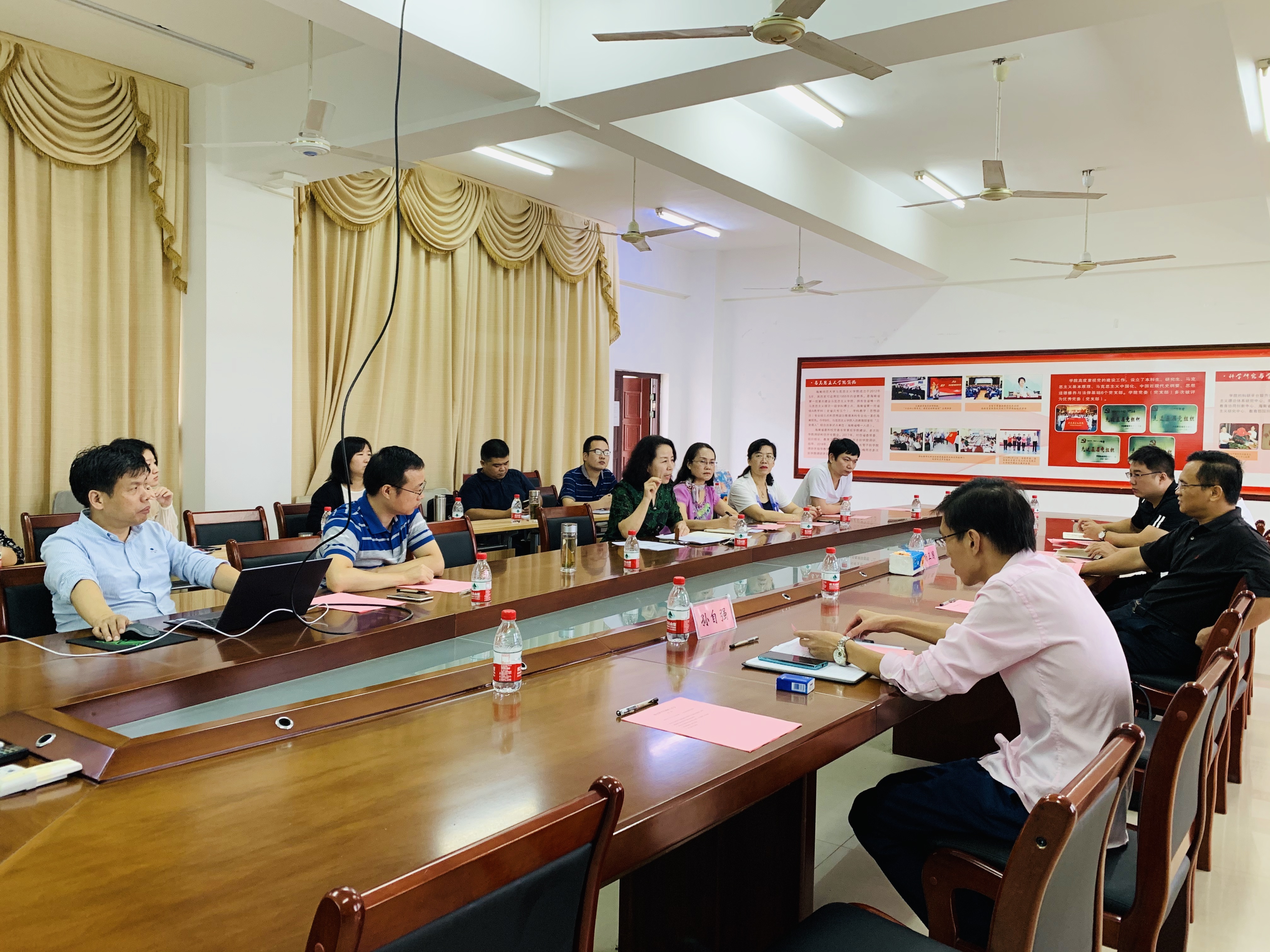 校领导调研历史文化学院
