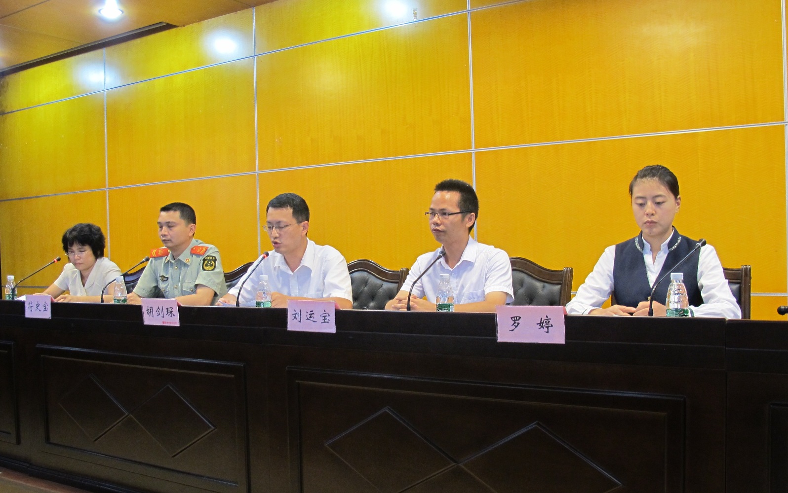 团省委“奋斗的青春最美丽”分享会在我校举行