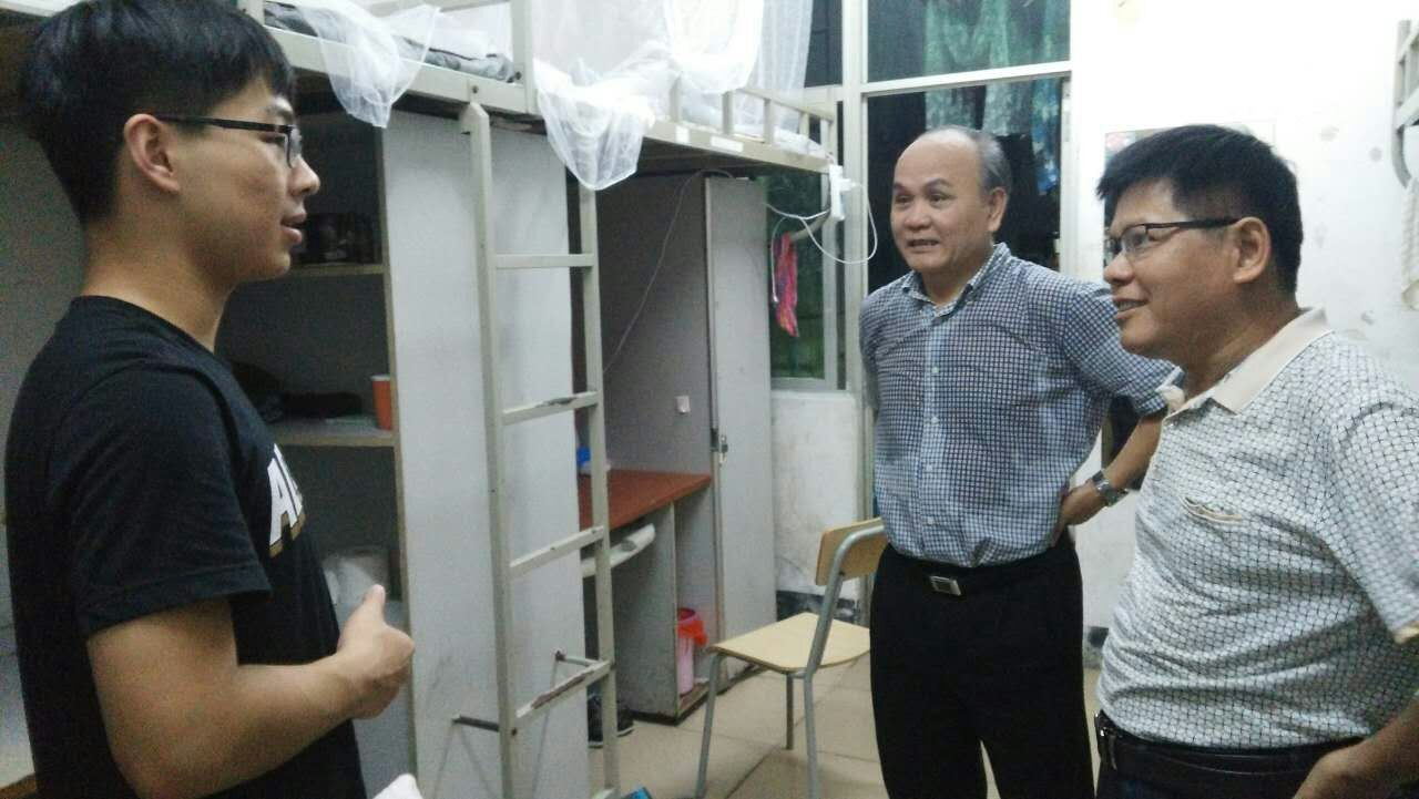 青年之声·迎新送温暖，真情在心间