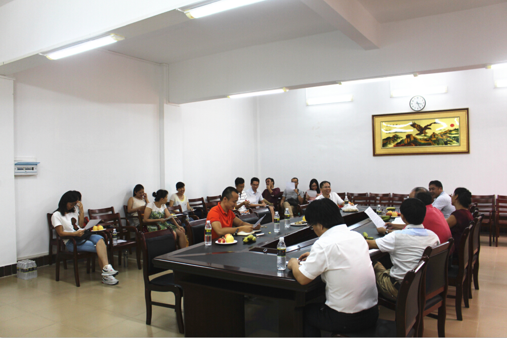 物理与电子工程学院成立“青年教师发展协会”