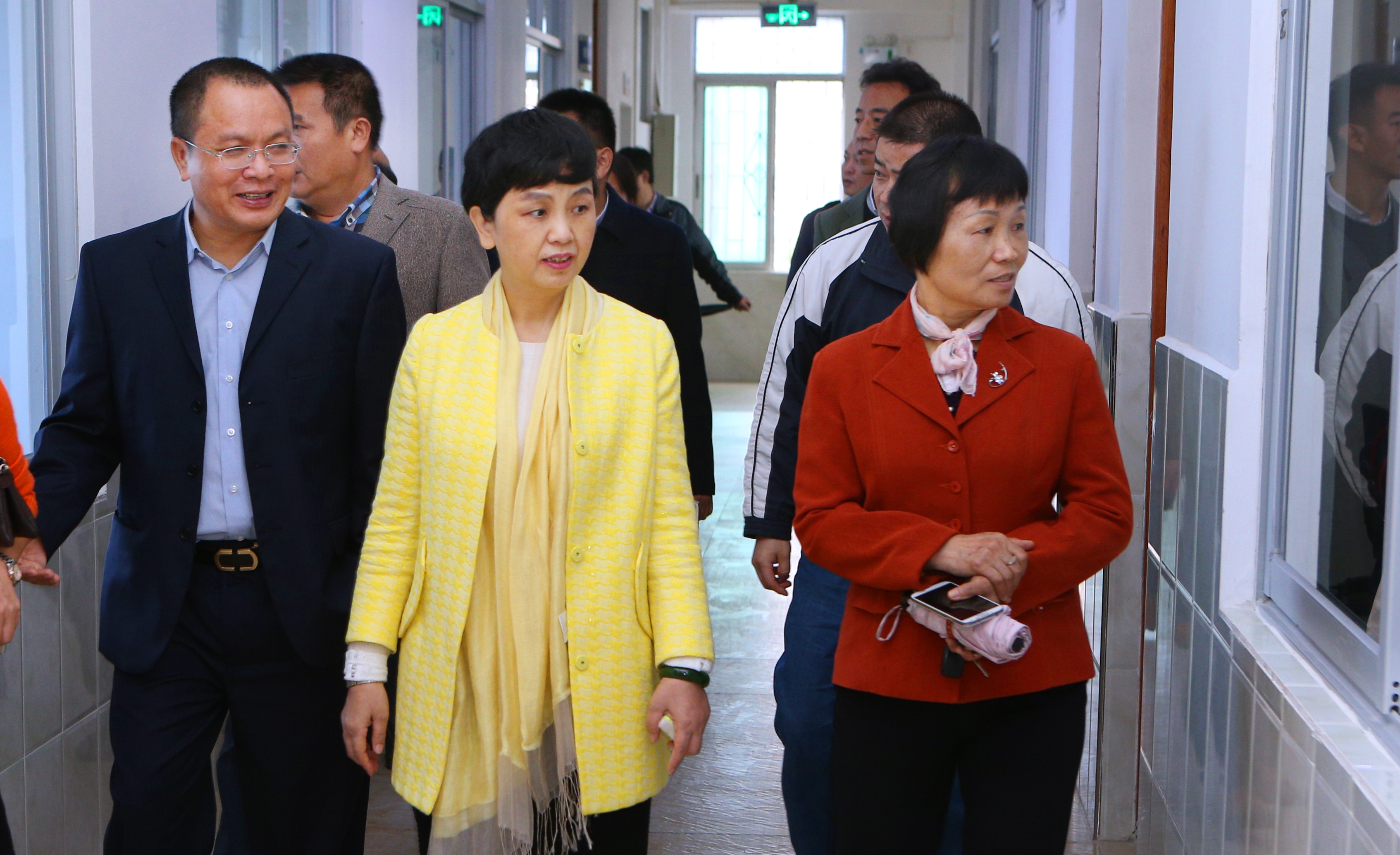 校领导到各单位调研