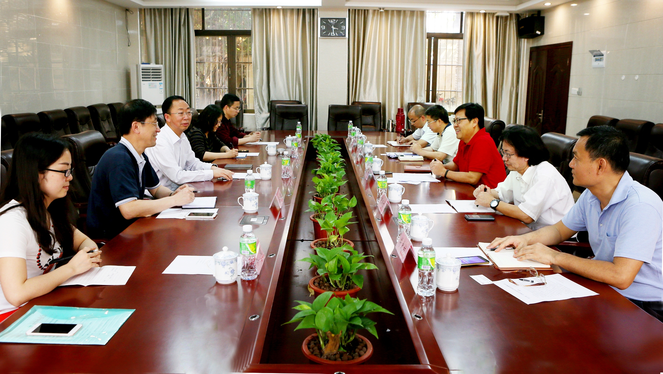 贵州师范大学纪委书记唐本文一行来访