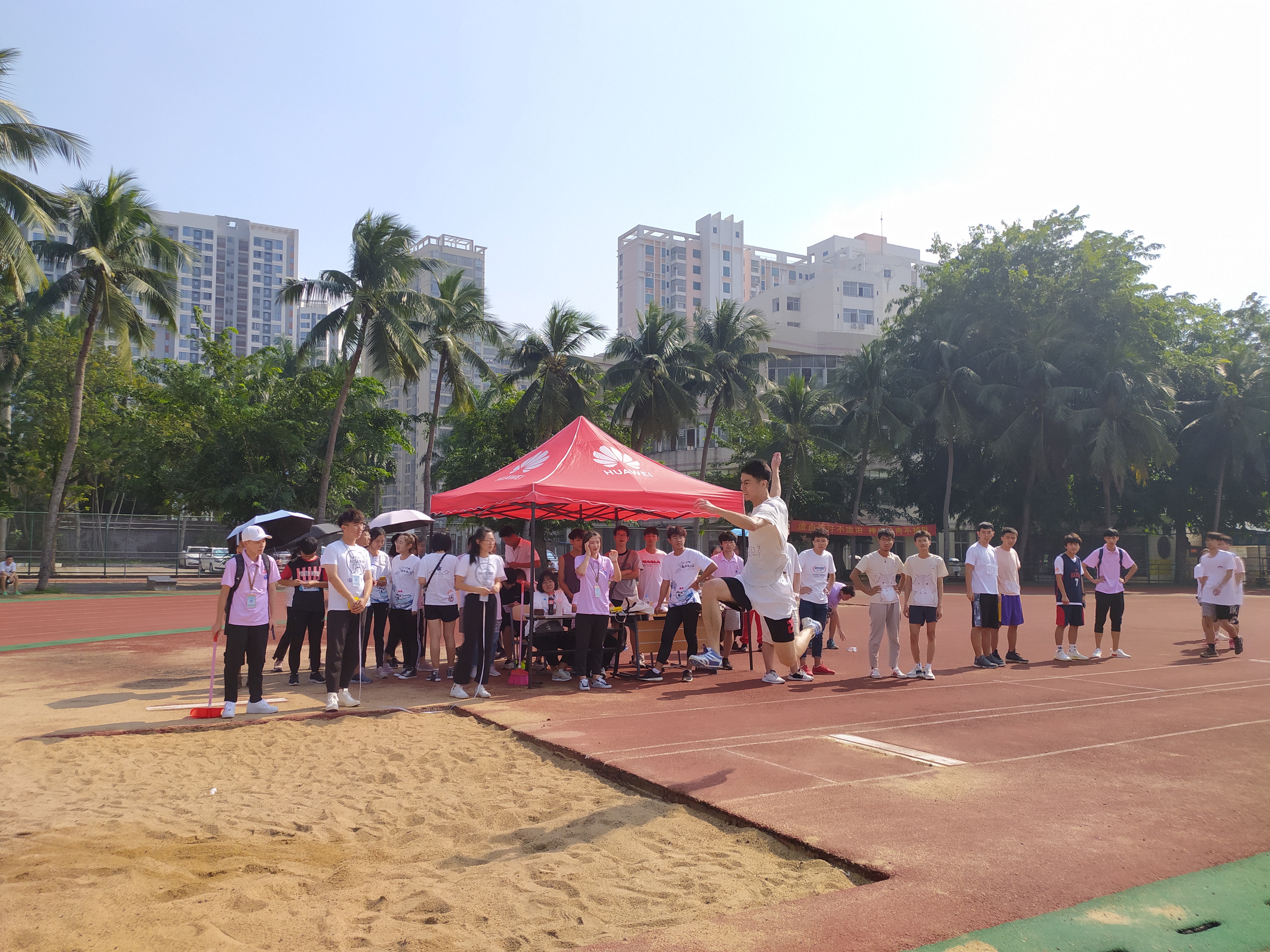 青年之声.斗志昂扬，激情飞扬――记海南师范大学数学与统计学院第八届院运动会