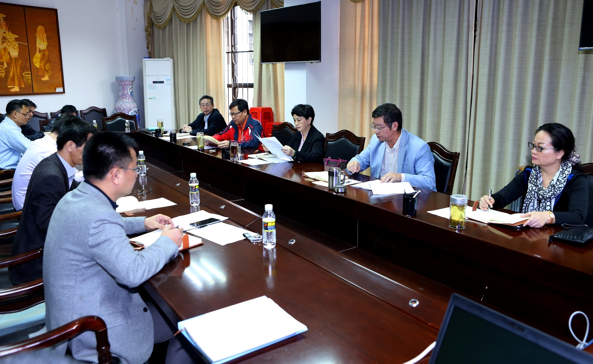 我校召开毕业生就业创业工作学习会议