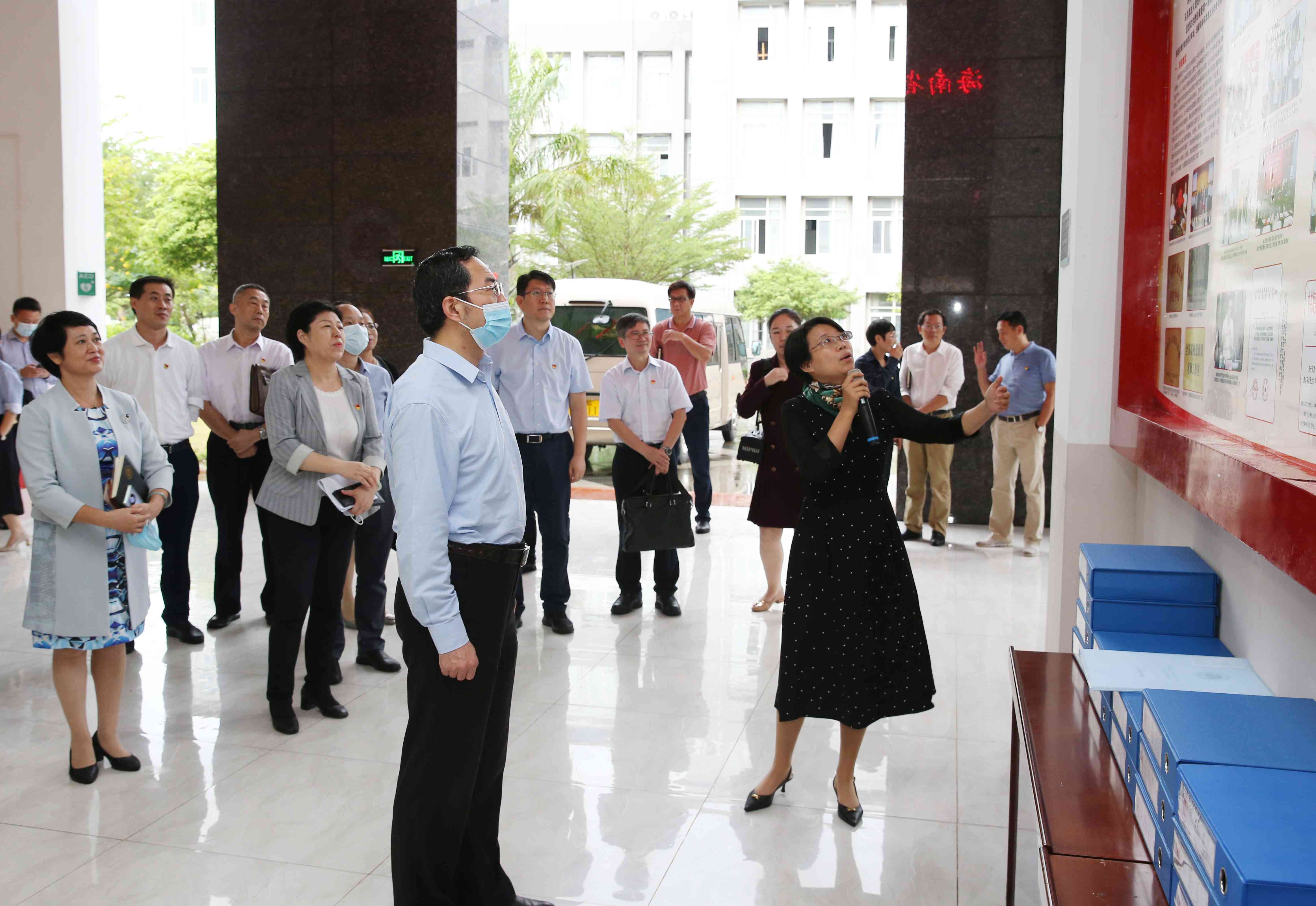 省委常委王斌来我校桂林洋校区调研