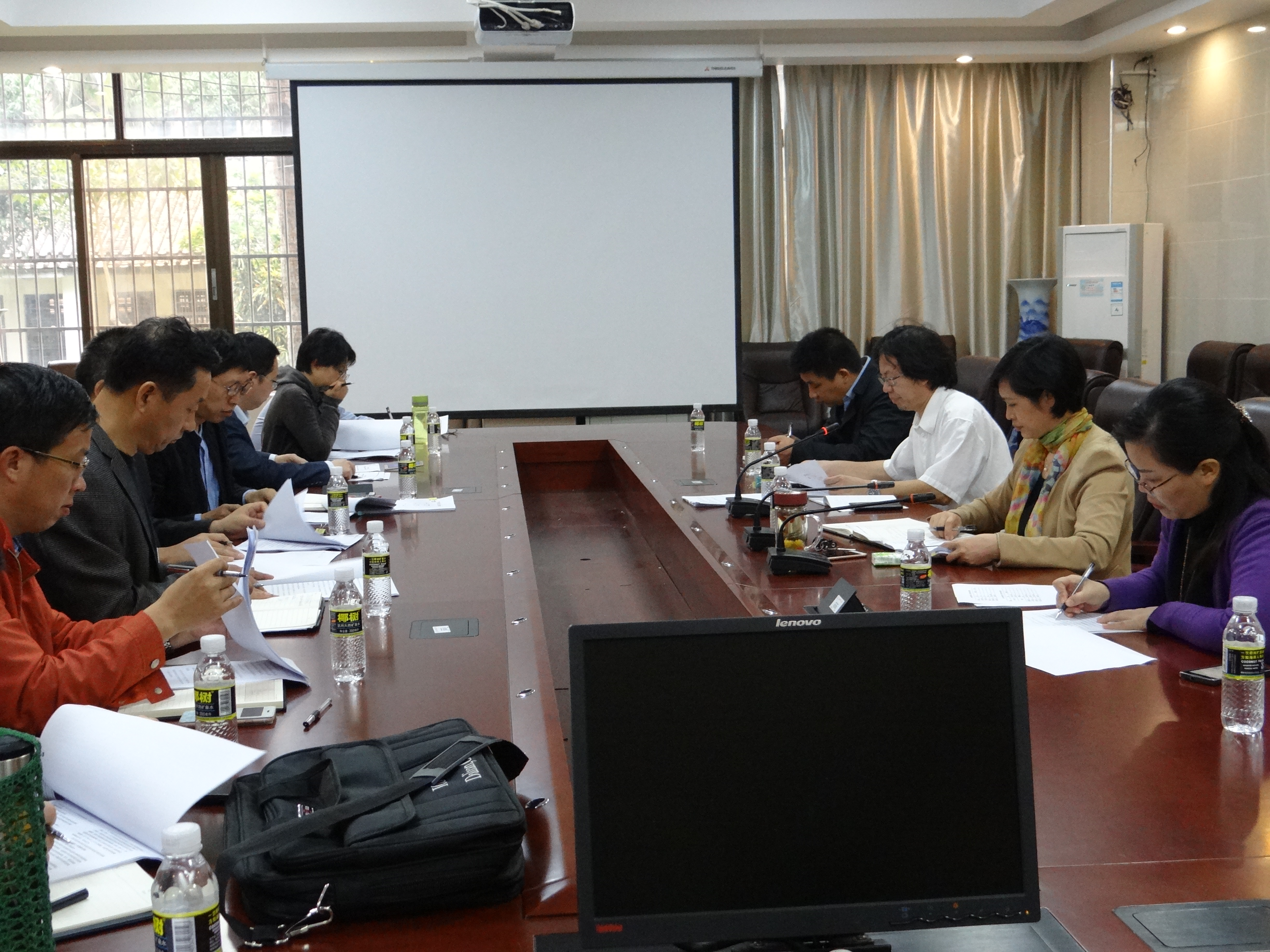 我校召开学位授权点专项评估及学位授权点合格评估工作布置会议