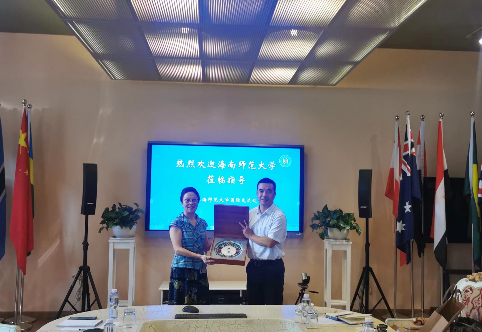 我校赴上海交流学习中外合作办学经验