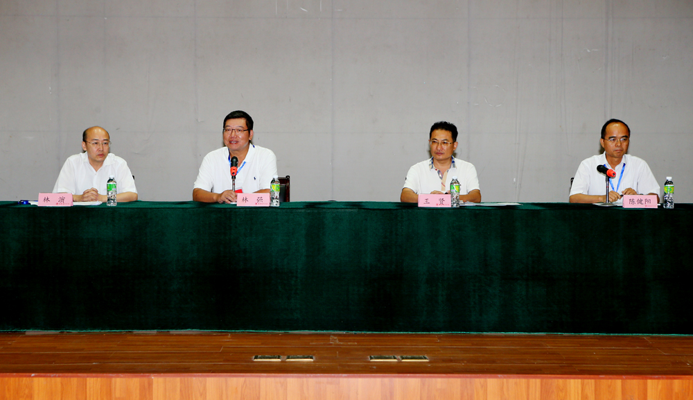 海南省2016年普通高考网上评卷工作在我校启动