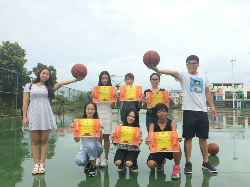 快乐运动健康“三走”——记外国语学院举办“三走”活动