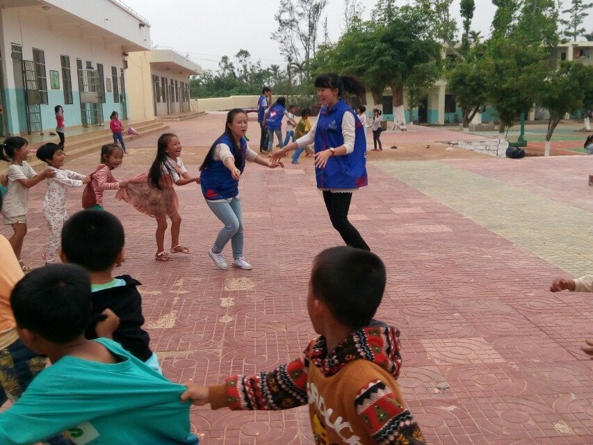 点滴爱，汇聚力量――记经管学院青年志愿者协会塔市支教活动