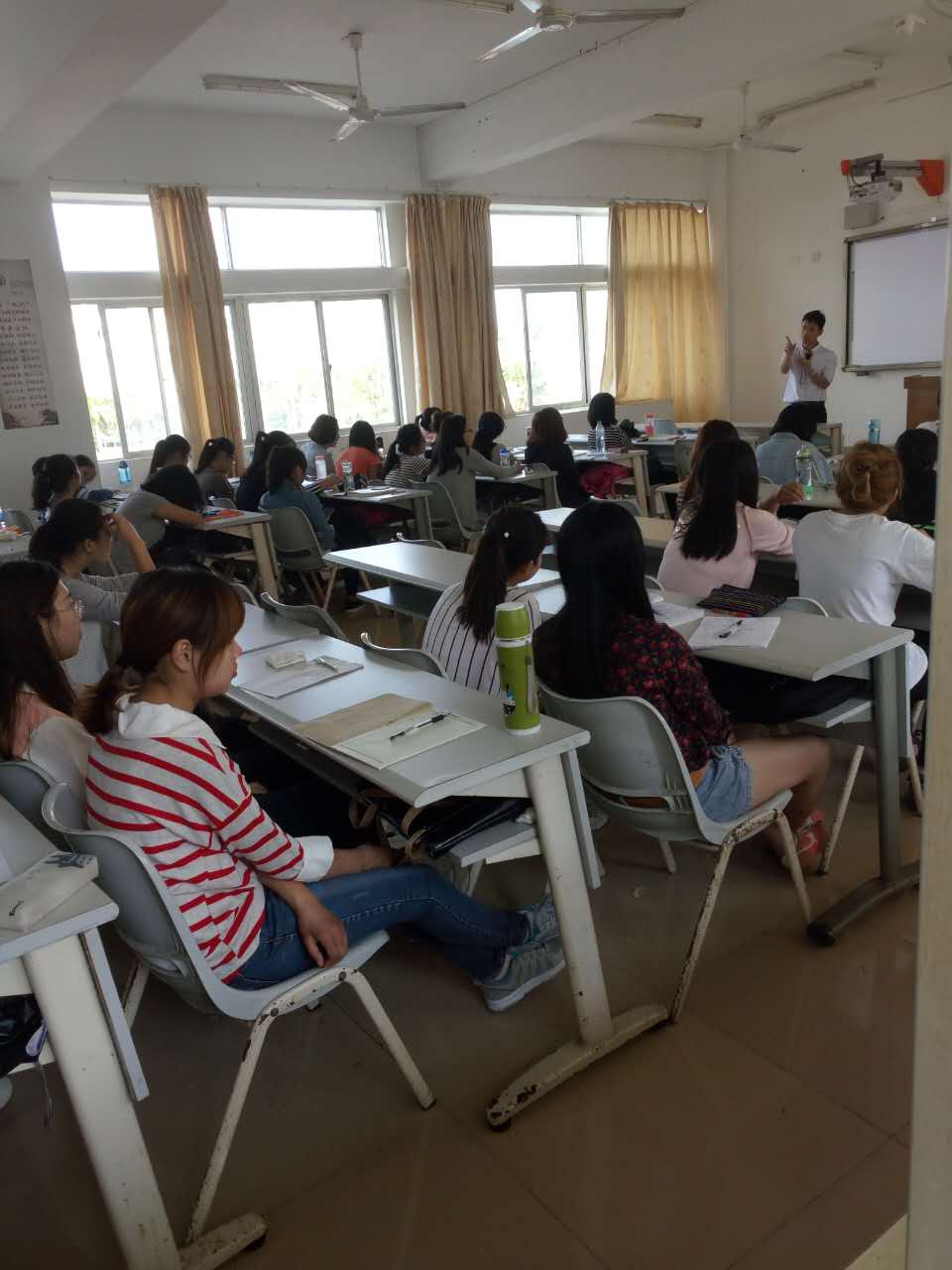 教育与心理学院开展学风督查活动