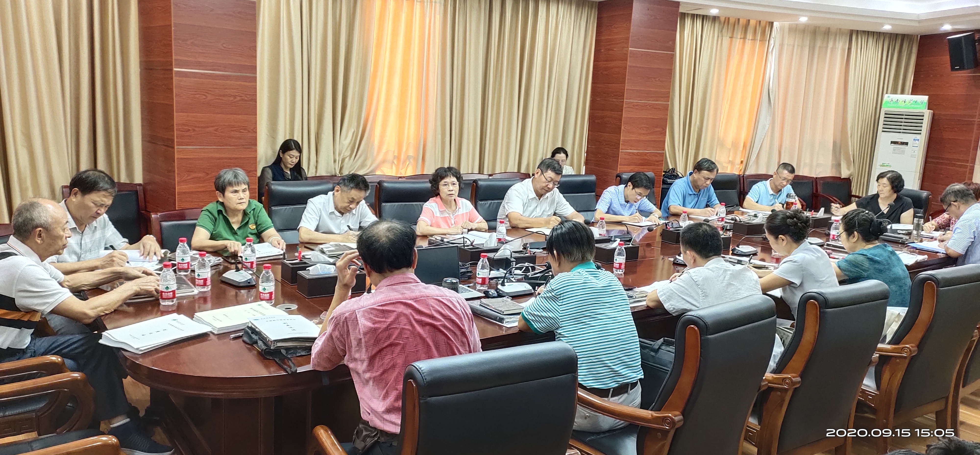 我校召开校级督导委新学期工作会议