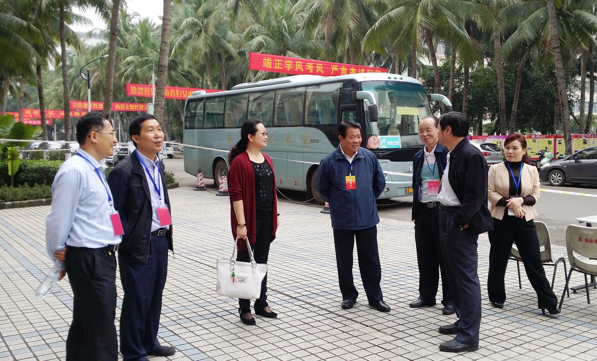 省厅局领导视察我校教师资格考试考场