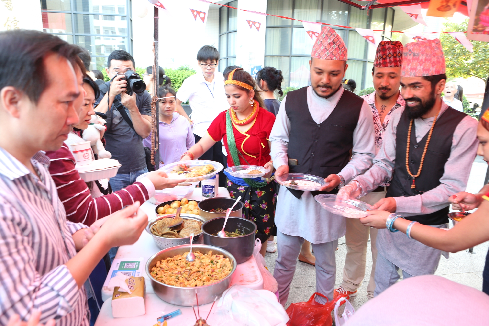 献礼建校70周年―我校隆重举行2019国际文化节