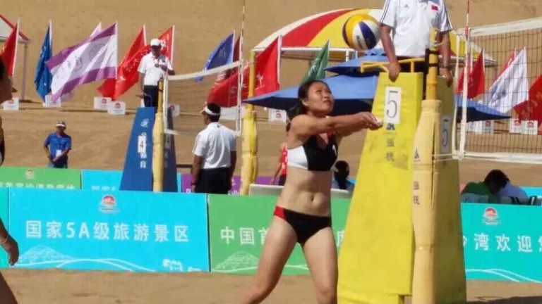 我校男女沙排喜获大学生沙滩排球锦标赛“三连冠”