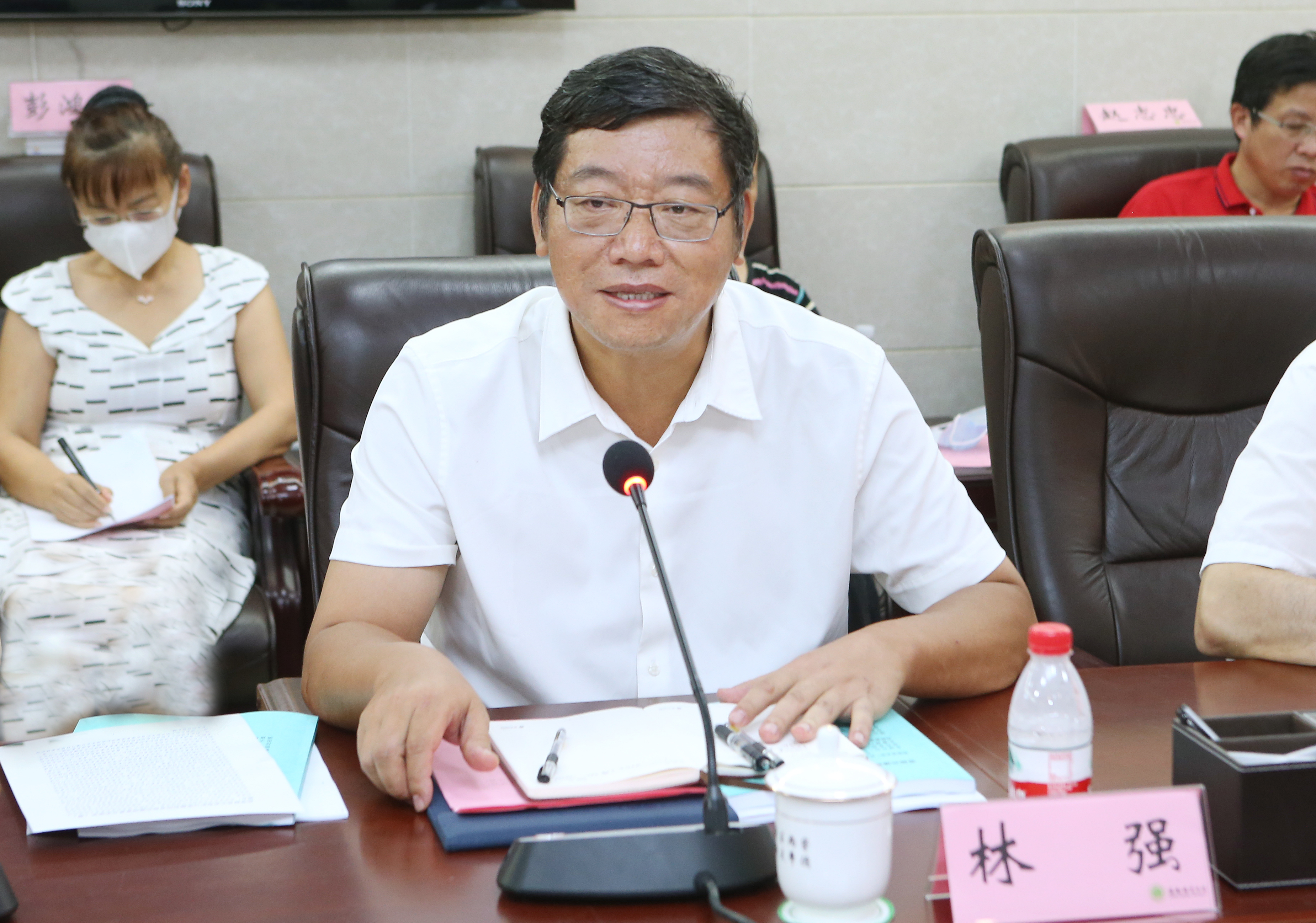 海南省科学技术厅谢京厅长一行赴我校调研指导重点实验室建设工作