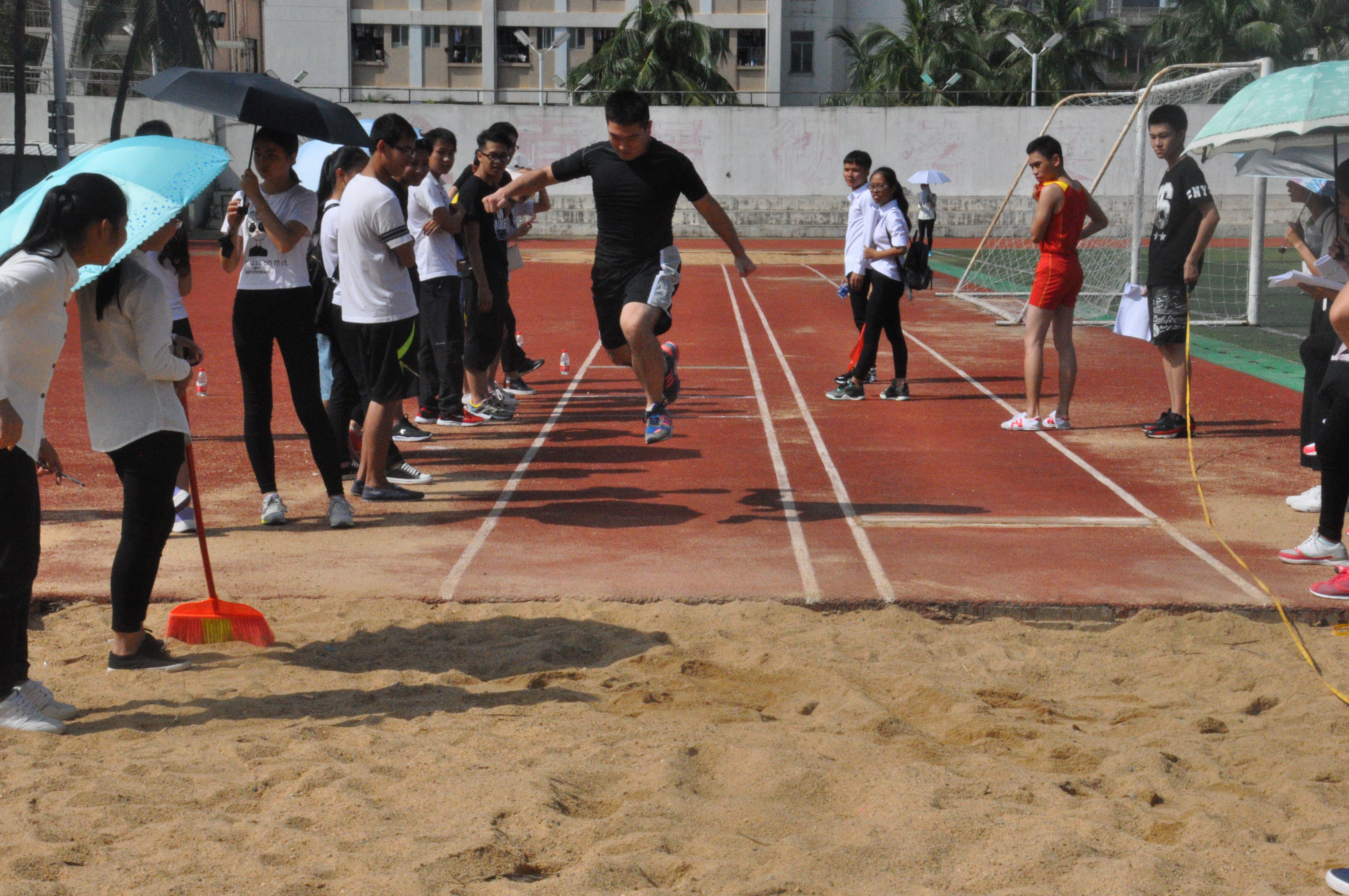 展运动风貌，扬青春风采
