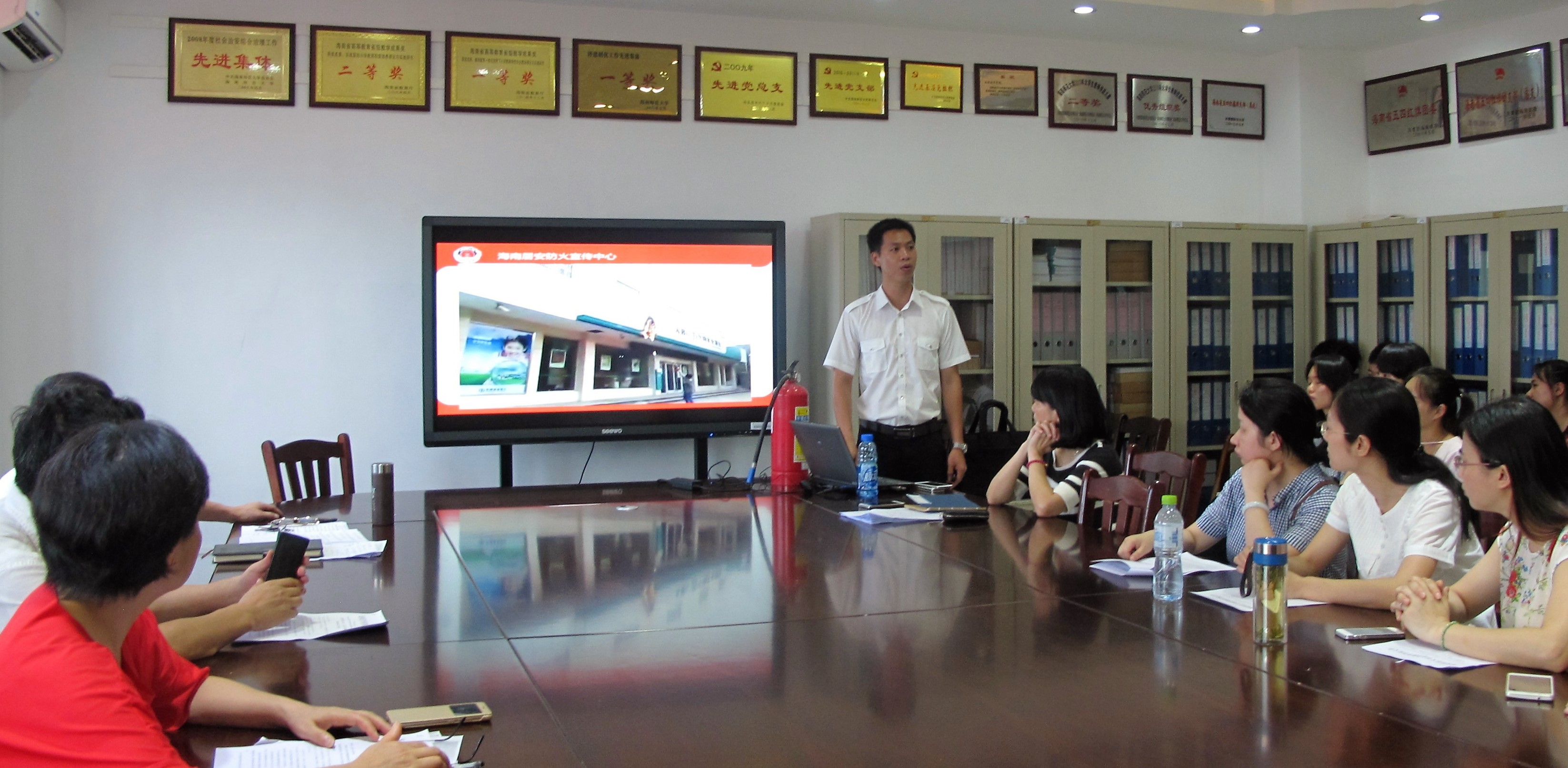 珍爱生命 远离火灾――记初等教育学院科普常识宣讲活动