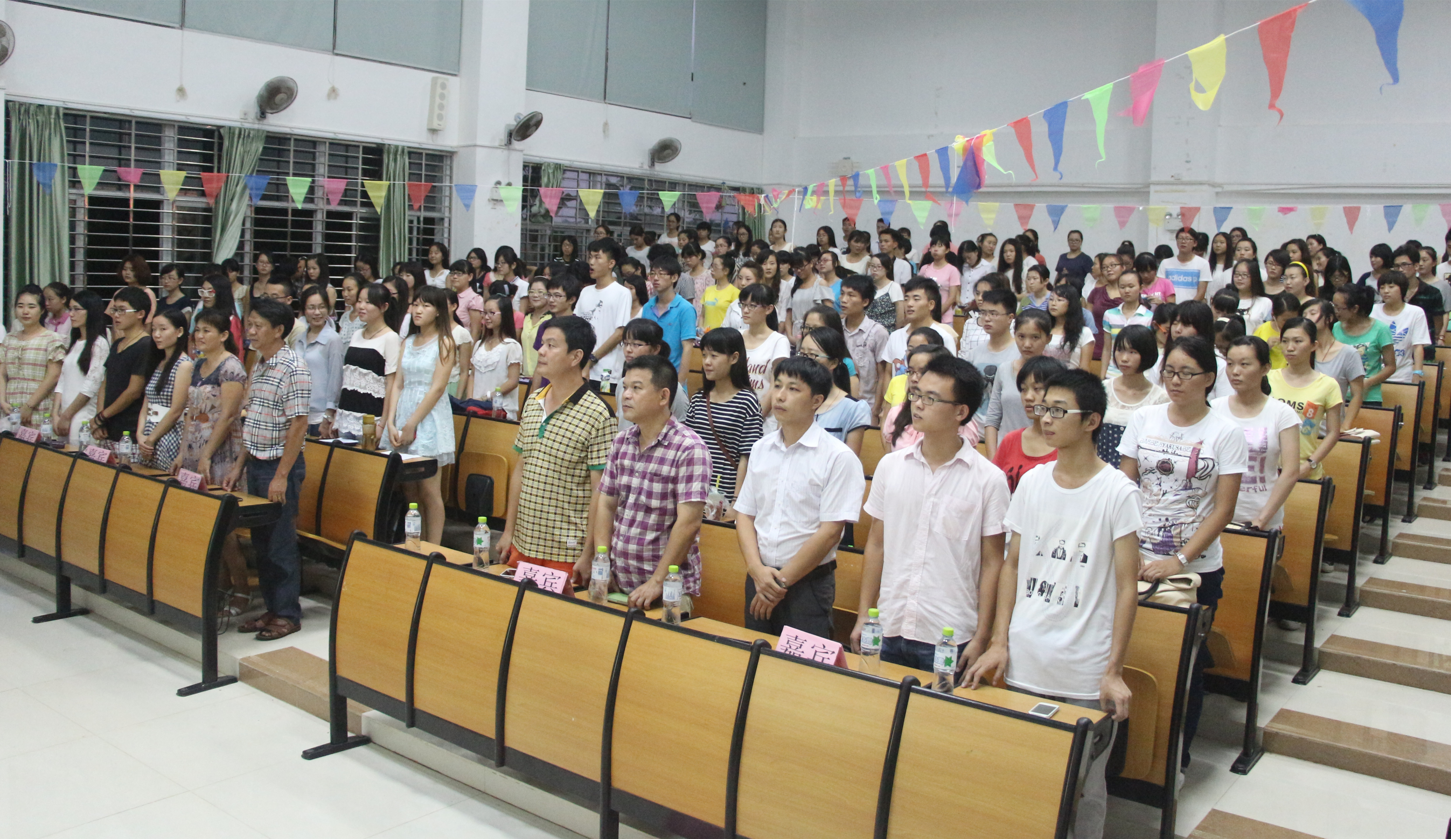 志愿海师 心系文院——记文学院志愿者表彰大会