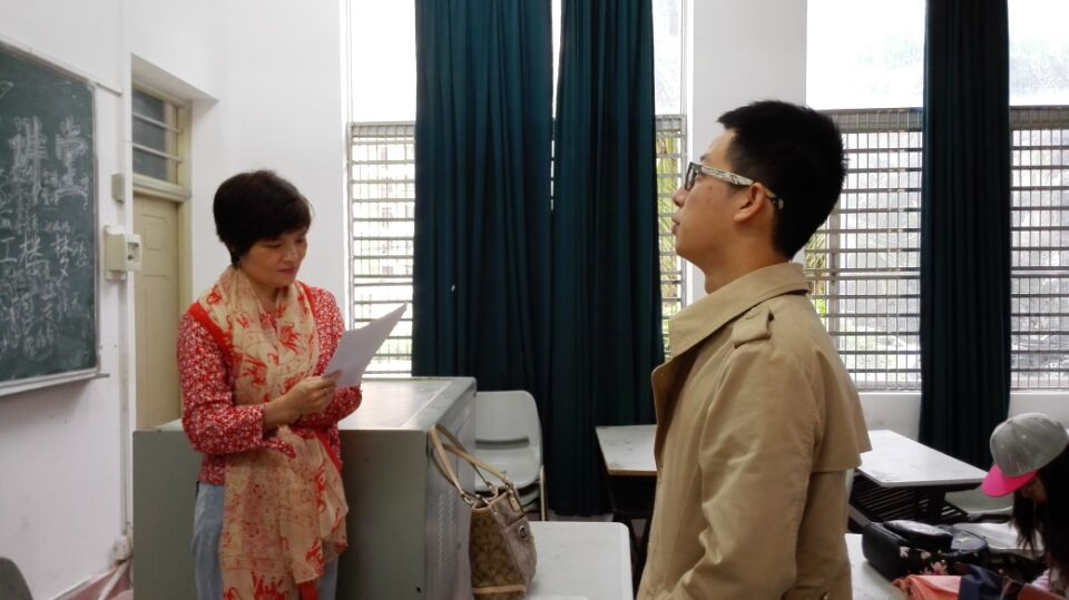 开双创,展文明记政法学院双创知识抽查工作