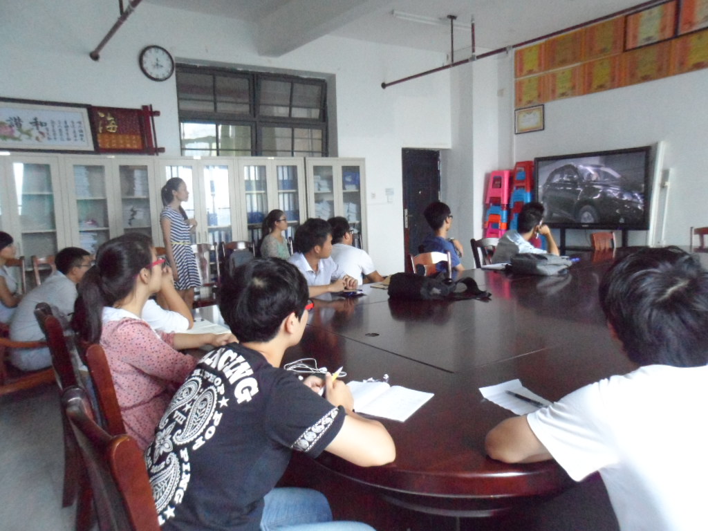 汲取青春正能量，践行核心价值--记地理与旅游学院观影座谈会