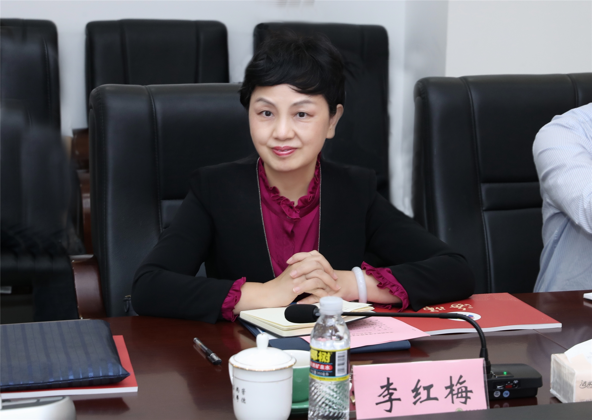 华东师范大学来琼洽谈省校合作