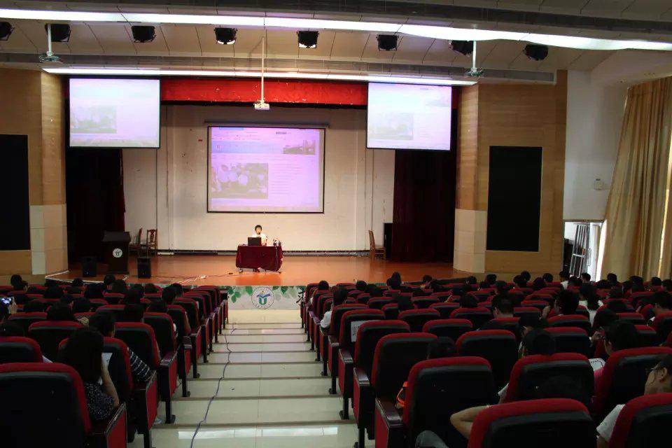 大学生活，从点滴开始――记政法学院《走进大学生活》主题讲座