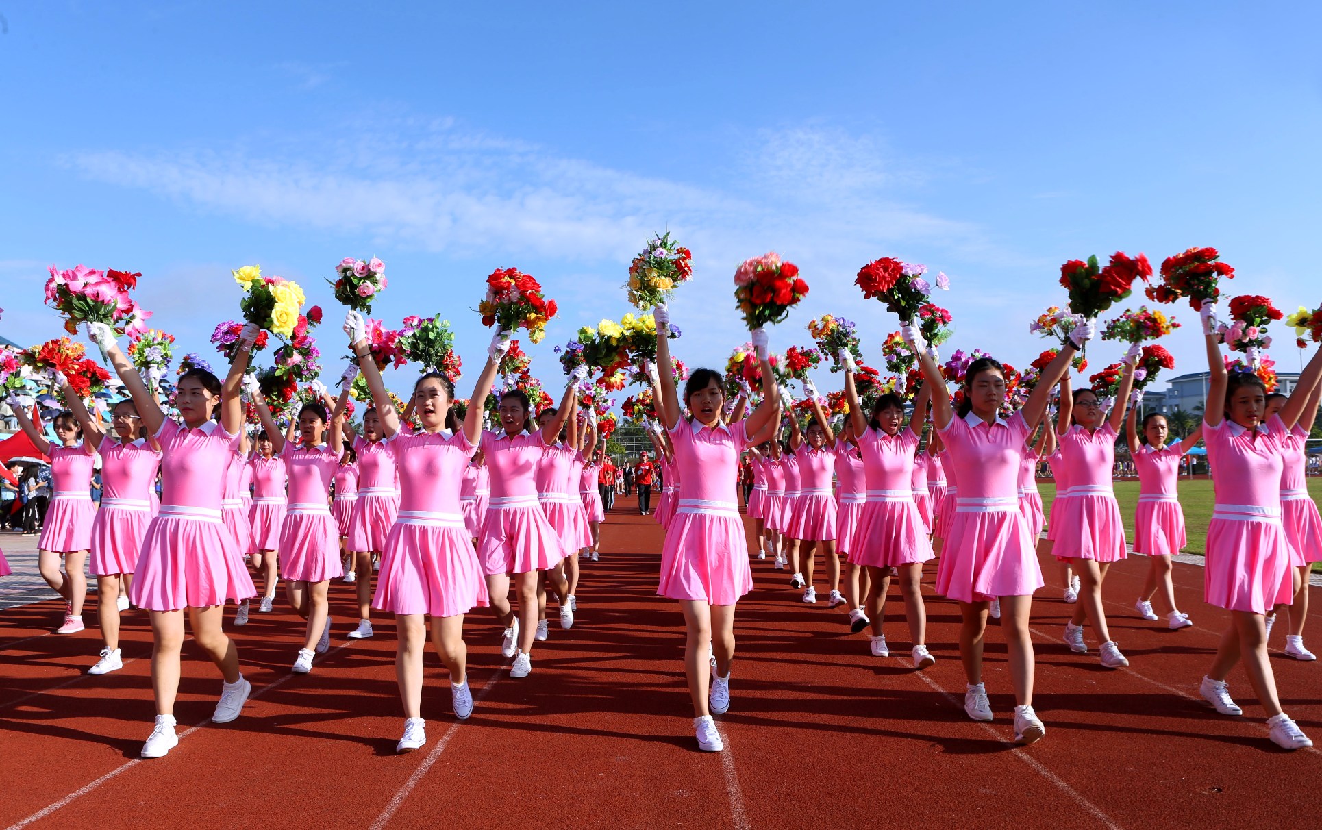 【第32届运动会】我校第32届田径运动会开幕