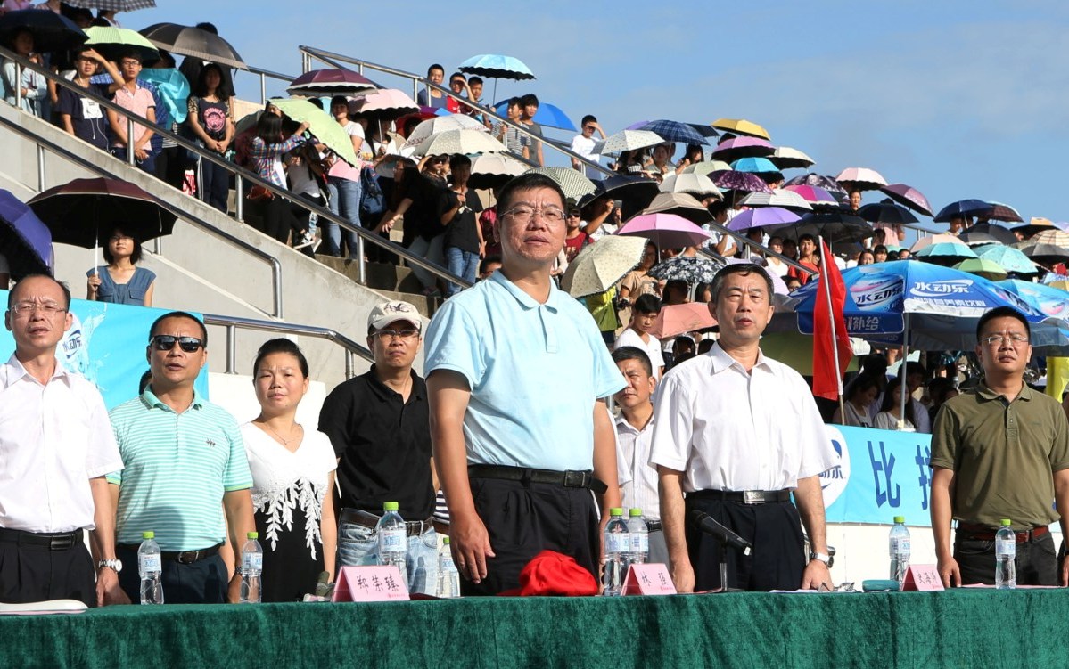【第32届运动会】我校第32届田径运动会开幕