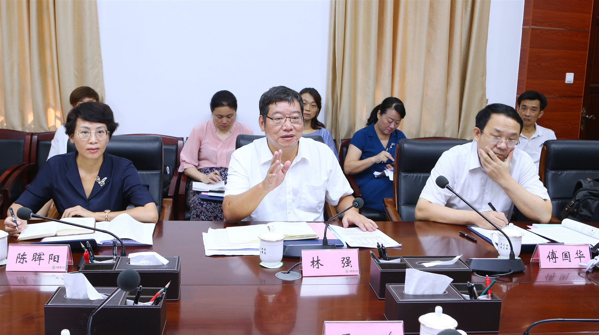 海南省六所本科高校毕业生就业工作座谈会在我校召开