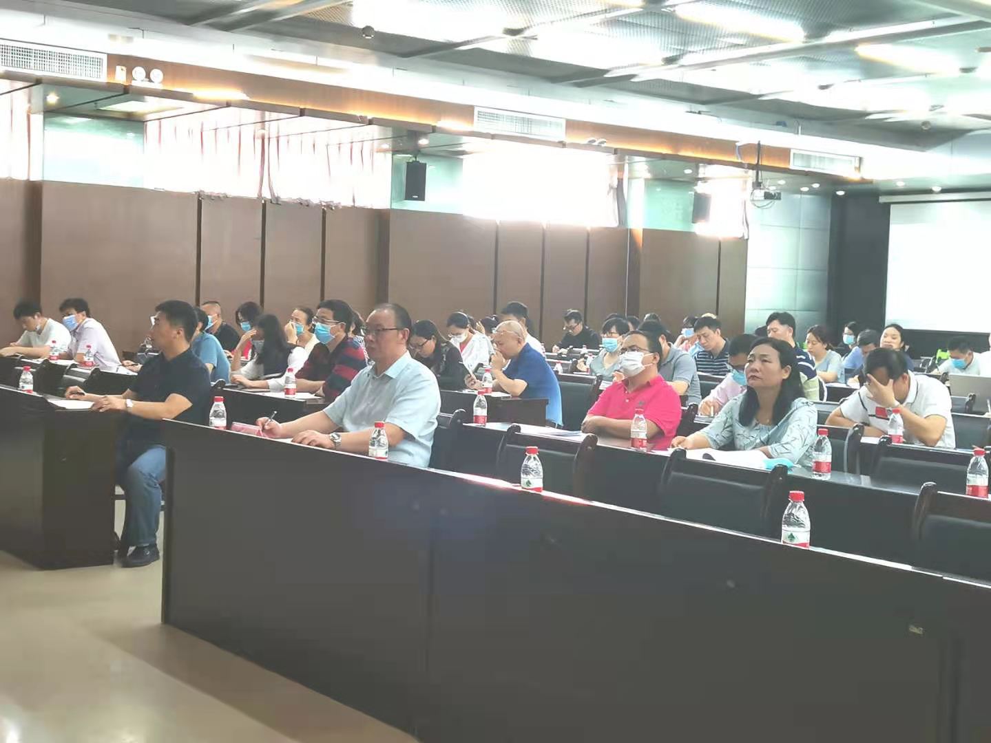 我校召开2021年硕士研究生招生复试部署暨远程面试系统培训会议