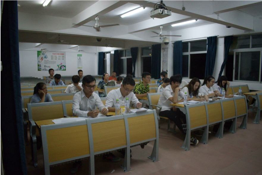 青年之声• 群英荟萃,尽显风采――记物理与电子工程学院2017年学生会招新面试