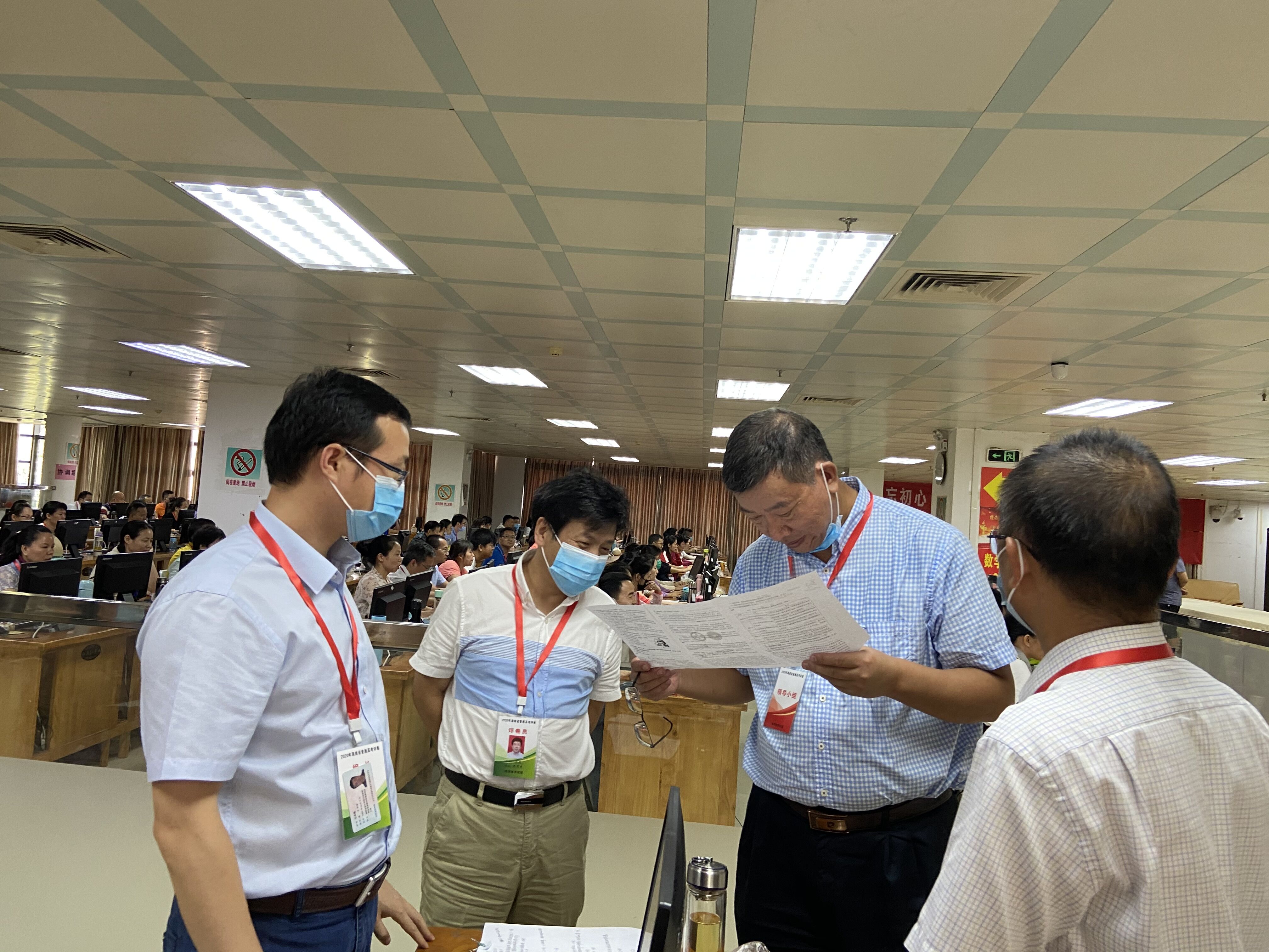 林强视察我省2020年高考网上评卷工作