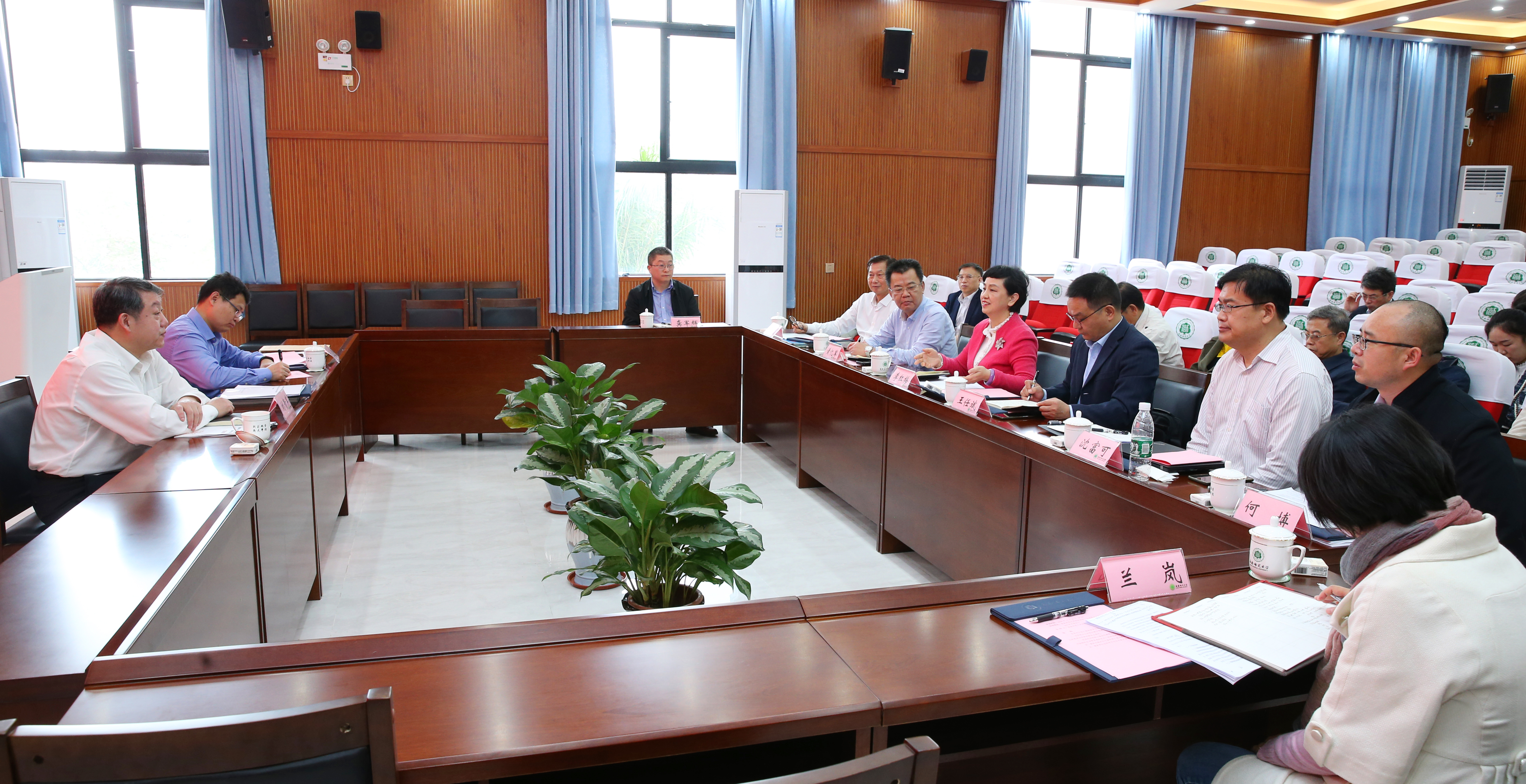 教育部社科司来校调研思政课建设工作