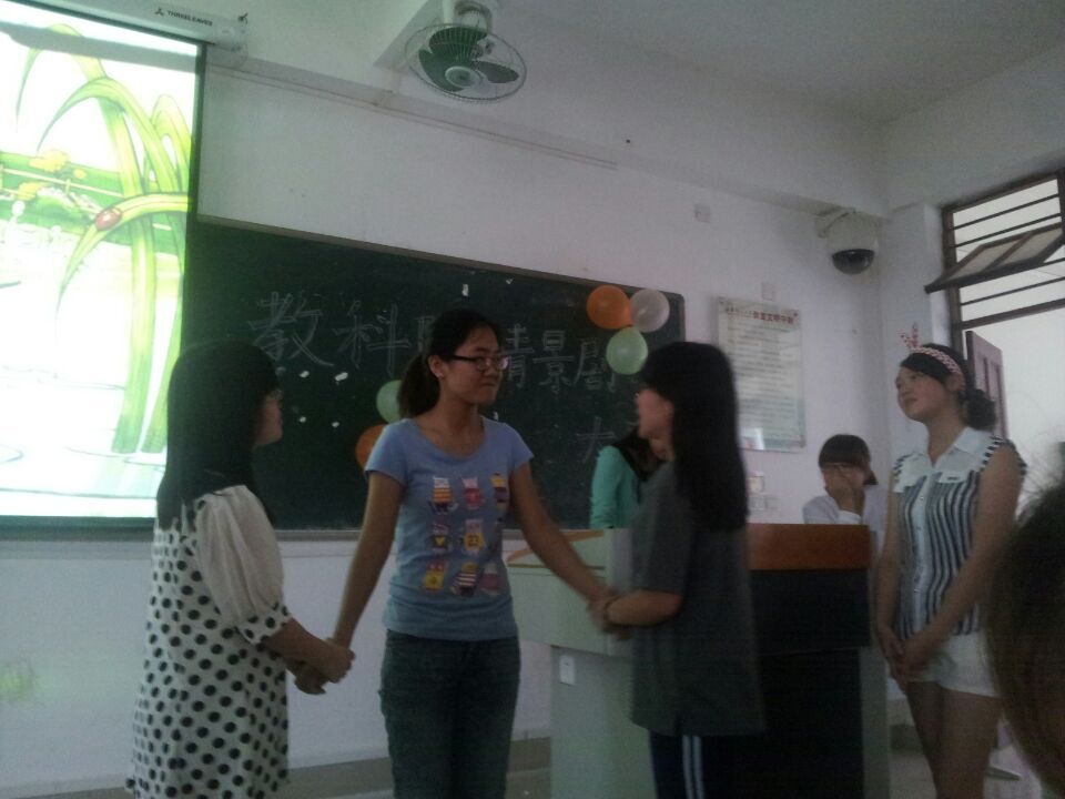 话剧舞台精彩多――记教育科学学院心理情景话剧大赛