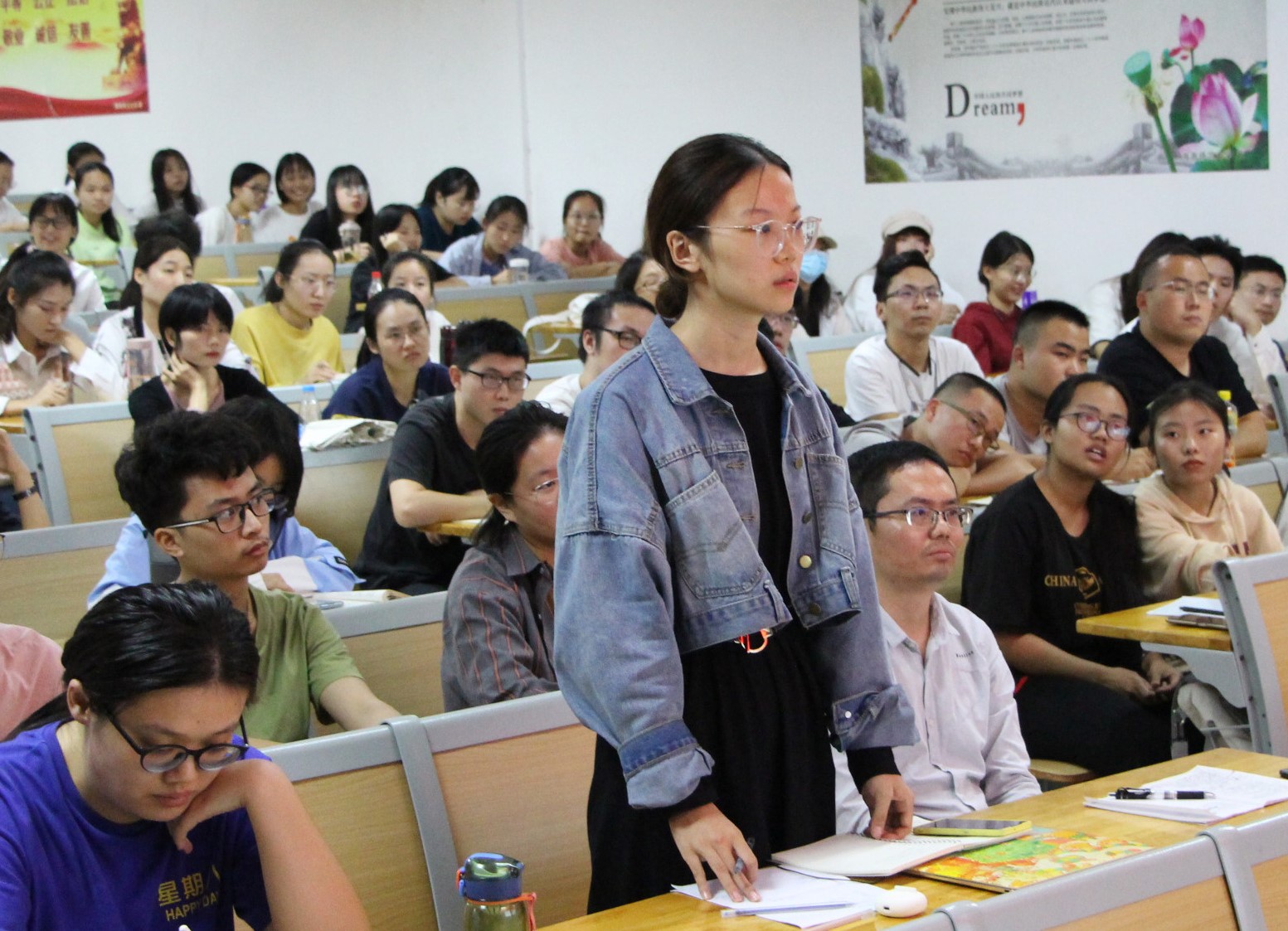 福州大学心理与认知科学研究所所长王益文教授来我校讲学