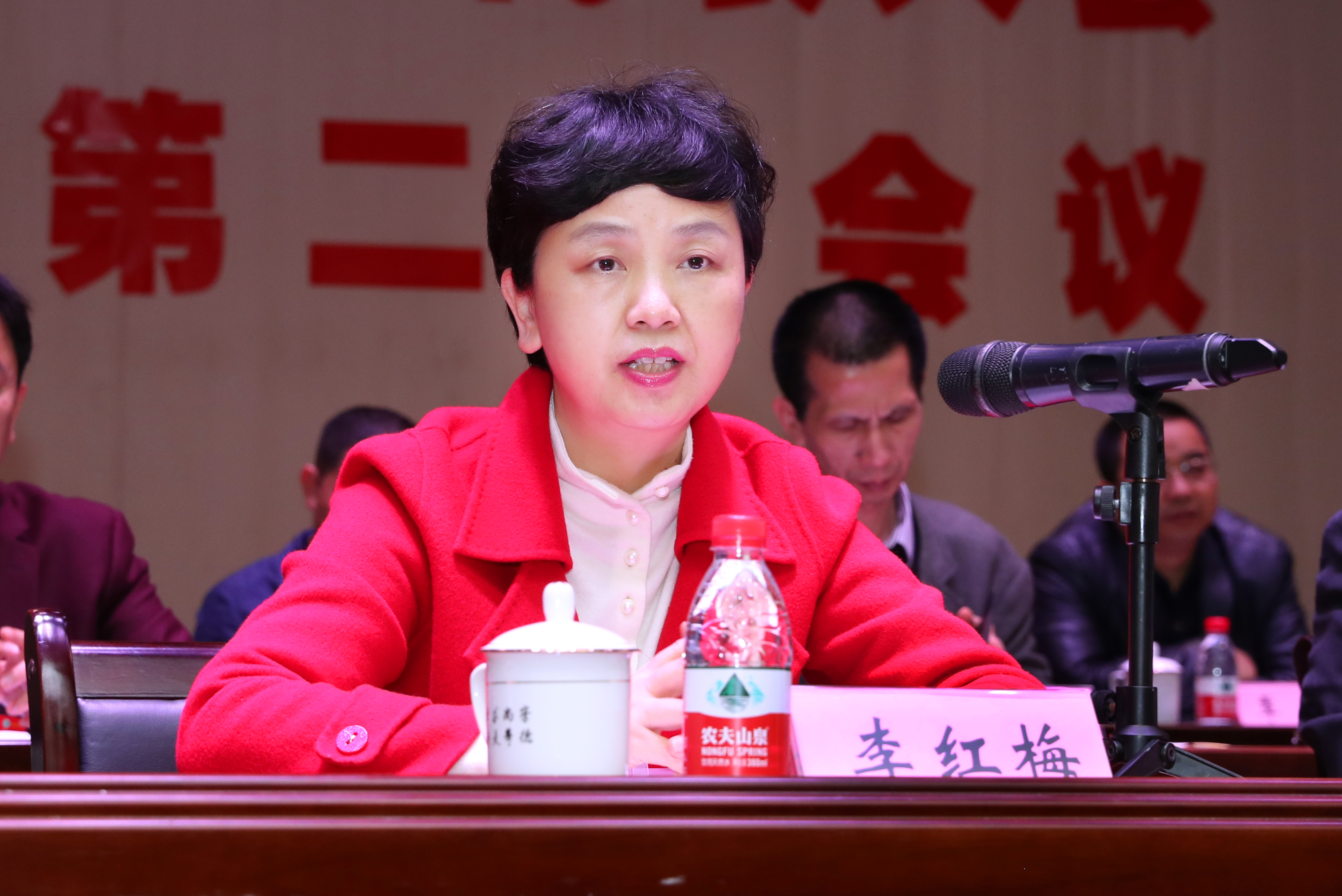 我校召开第四届第二次教职工代表大会暨工会会员代表大会